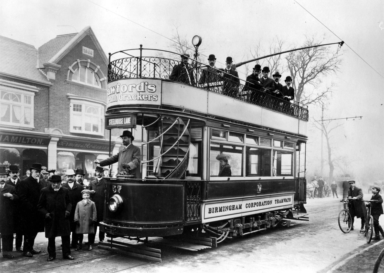Bus & Tram