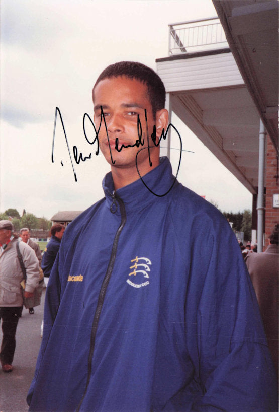 Dean Headley Kent County Club & England Cricket Hand Signed Photo