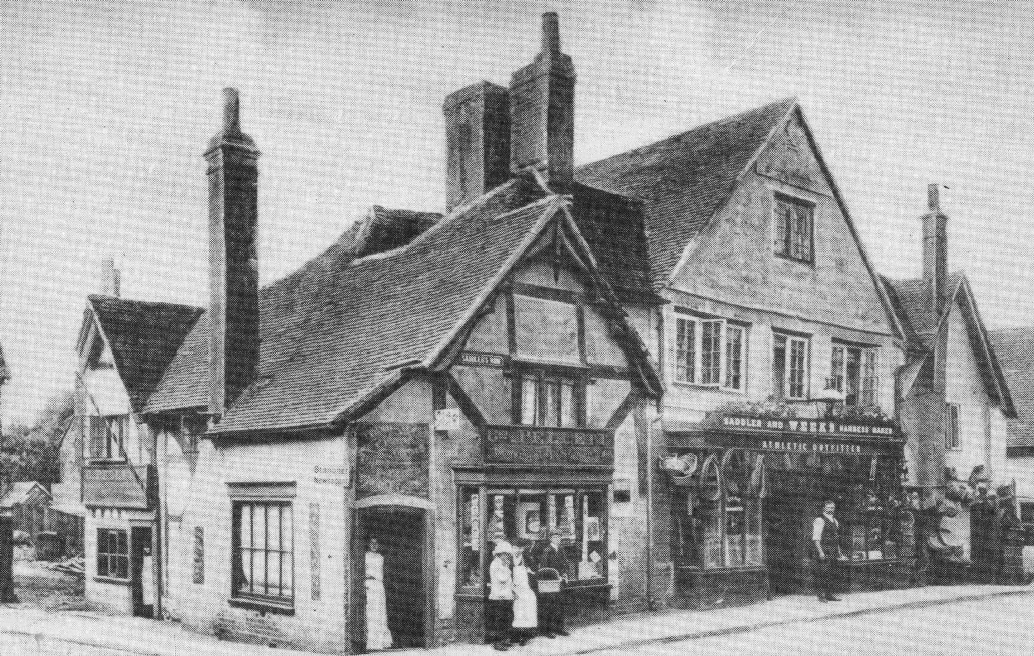 George Pallett's Newsagents Saddlers Row Petworth Sussex Postcard