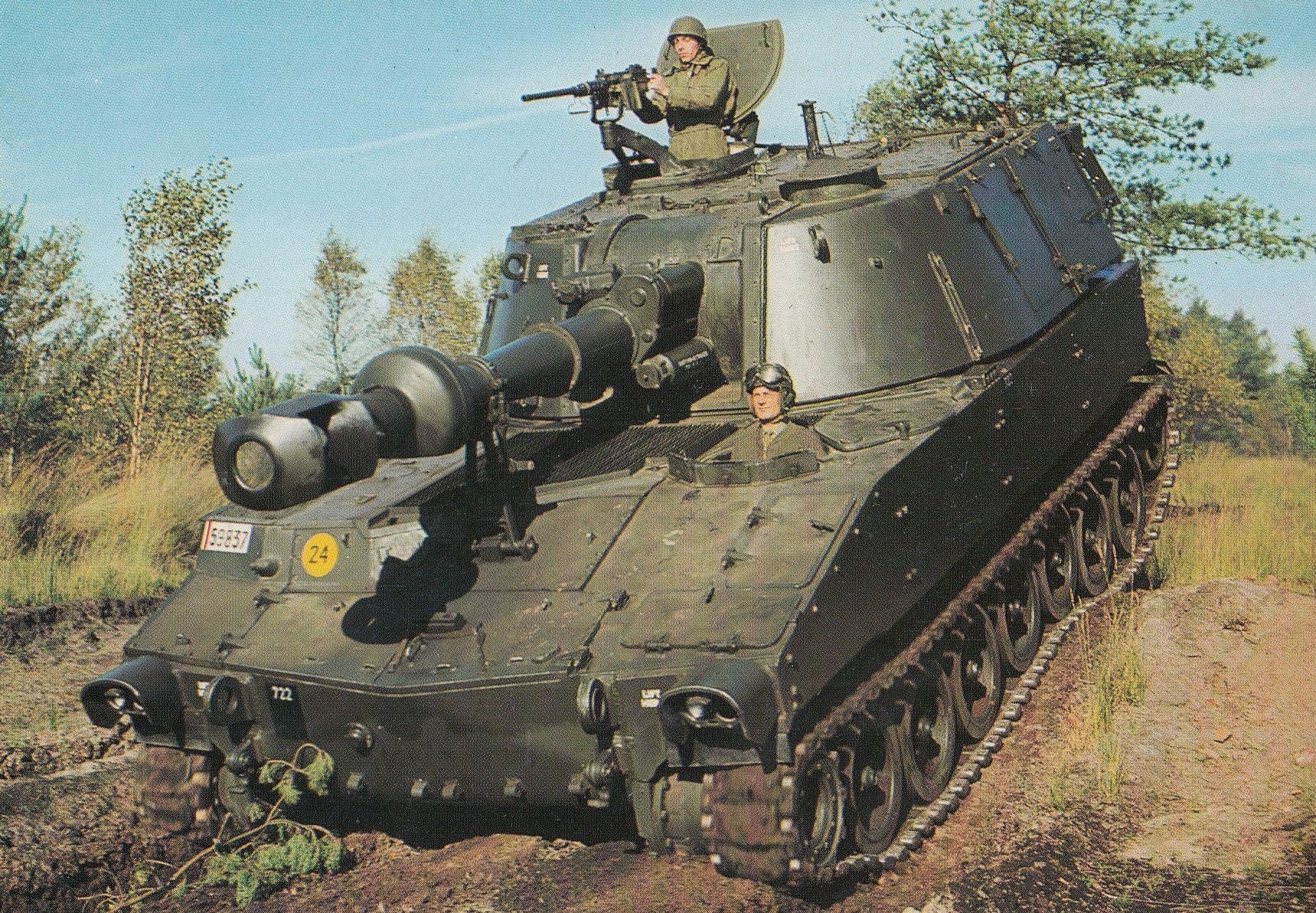 Belgium Army War Howitzer 155mm Tank M109 Military Postcard