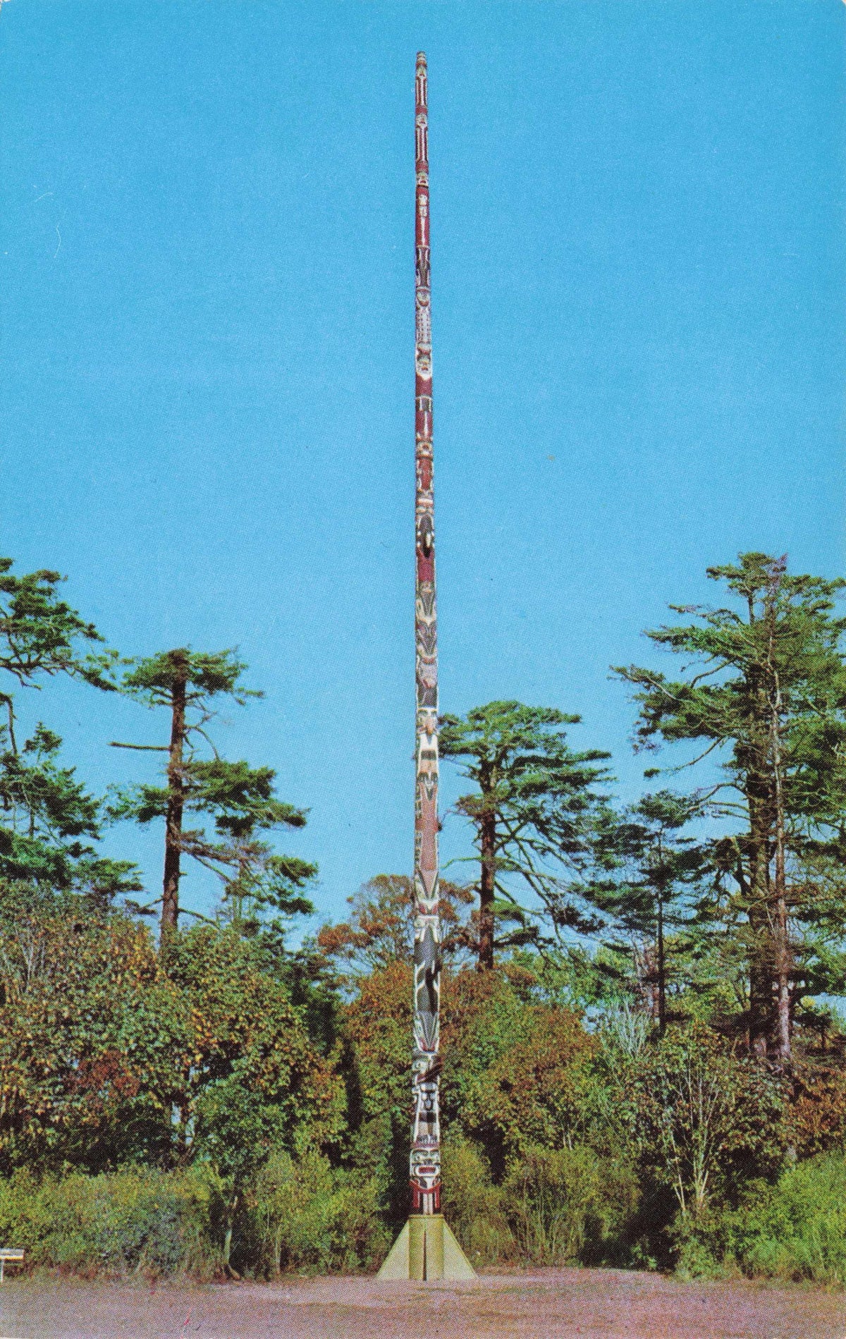 Worlds Tallest Native Indian Totem Pole British Columbia Canada Canadian Postcard