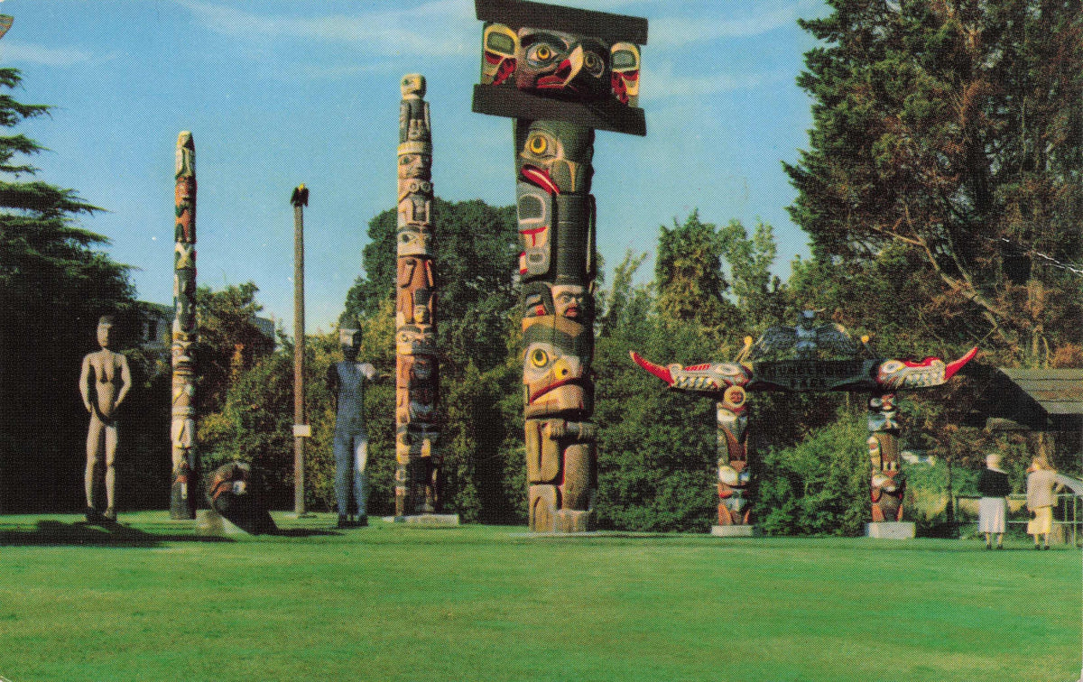 Indian Totem Poles At Thunderbird Park Victoria BC Canada Canadian Postcard