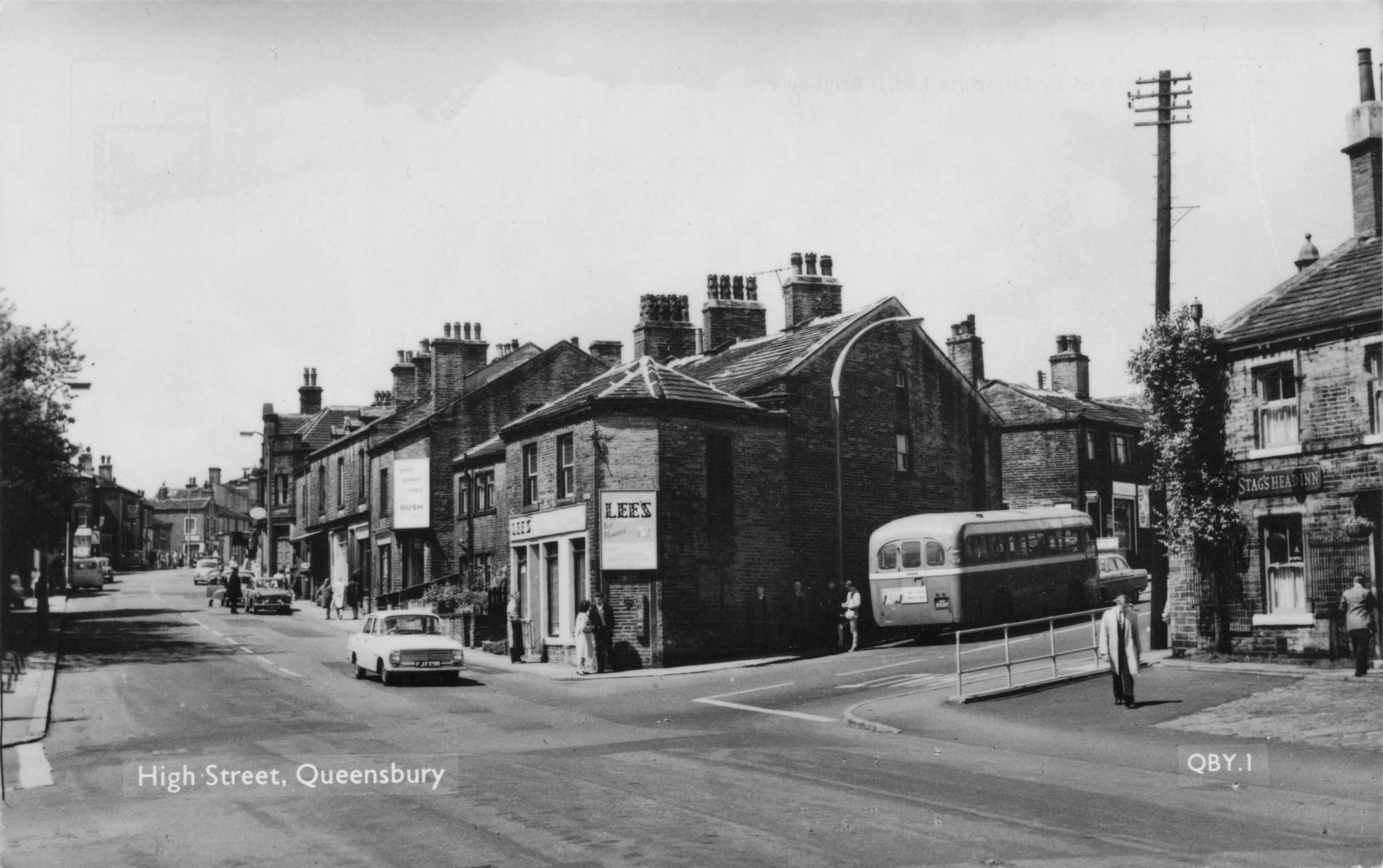 Queensbury Bus at Stags Head Pub & Lees Stores Yorkshire RPC Postcard