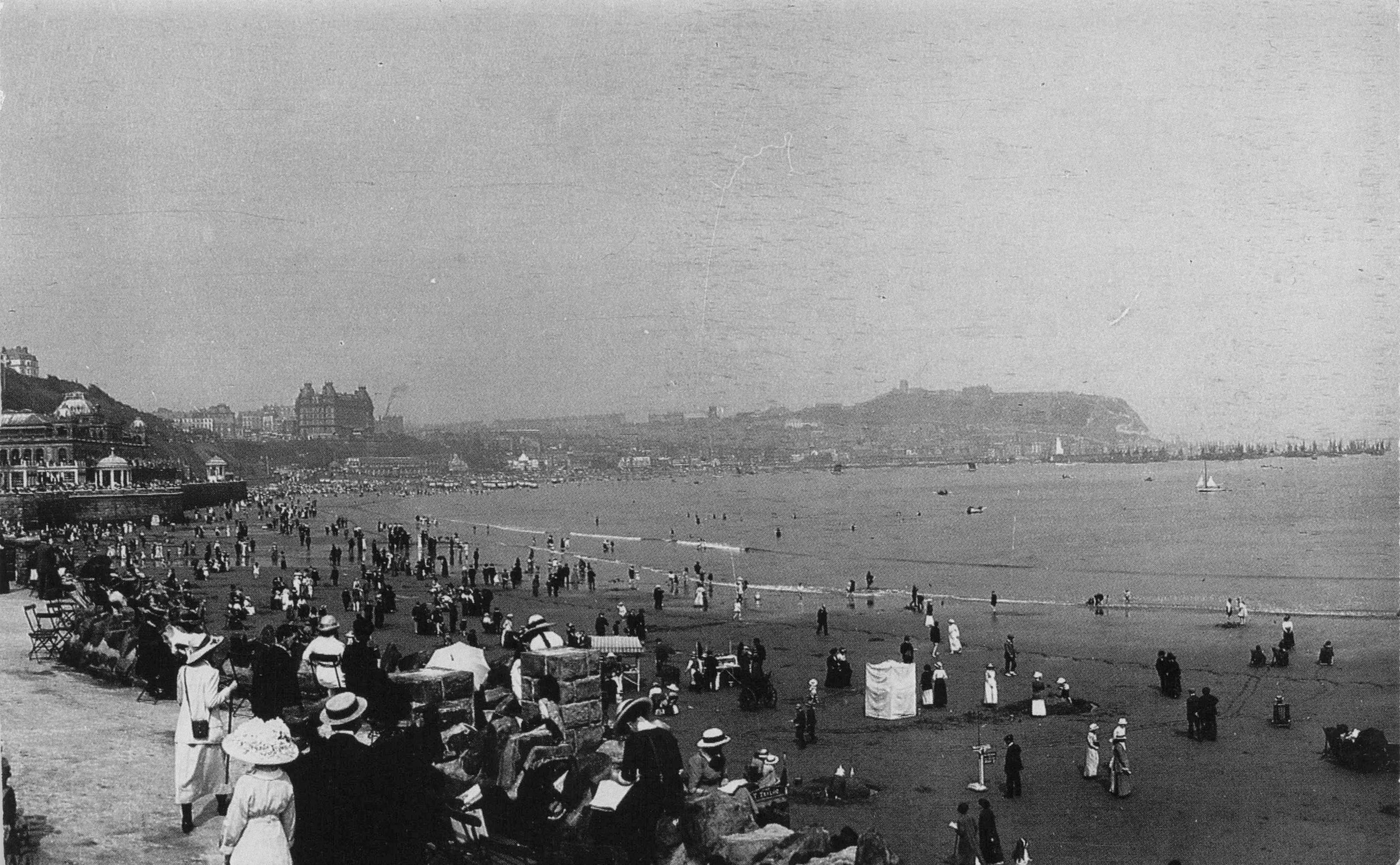 Scarborough Horse Race Track Racing in 1913 Photo Postcard