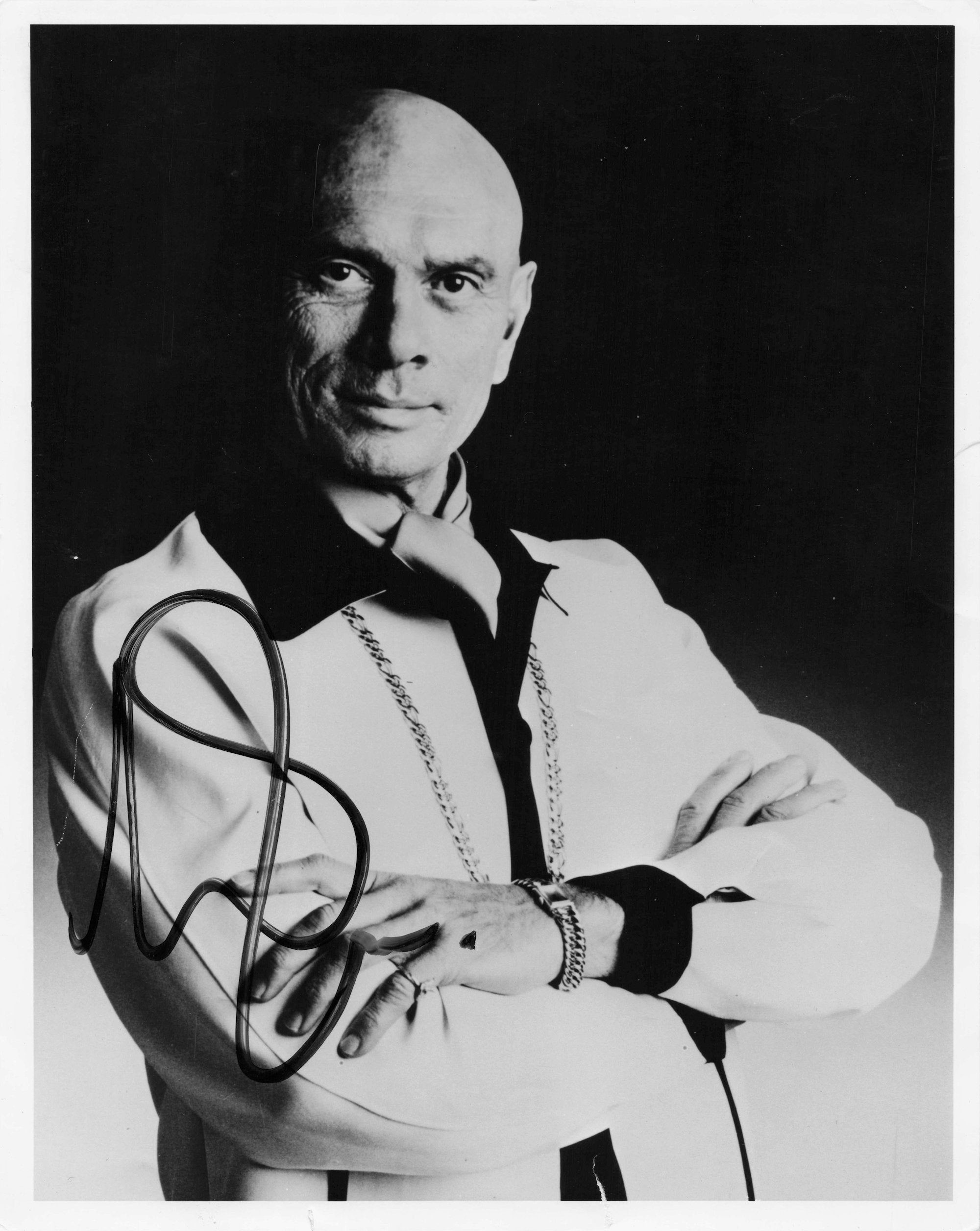 Yul Brynner The King & I Large 10x8 Hand Signed Photo & PA Headed Paper COA