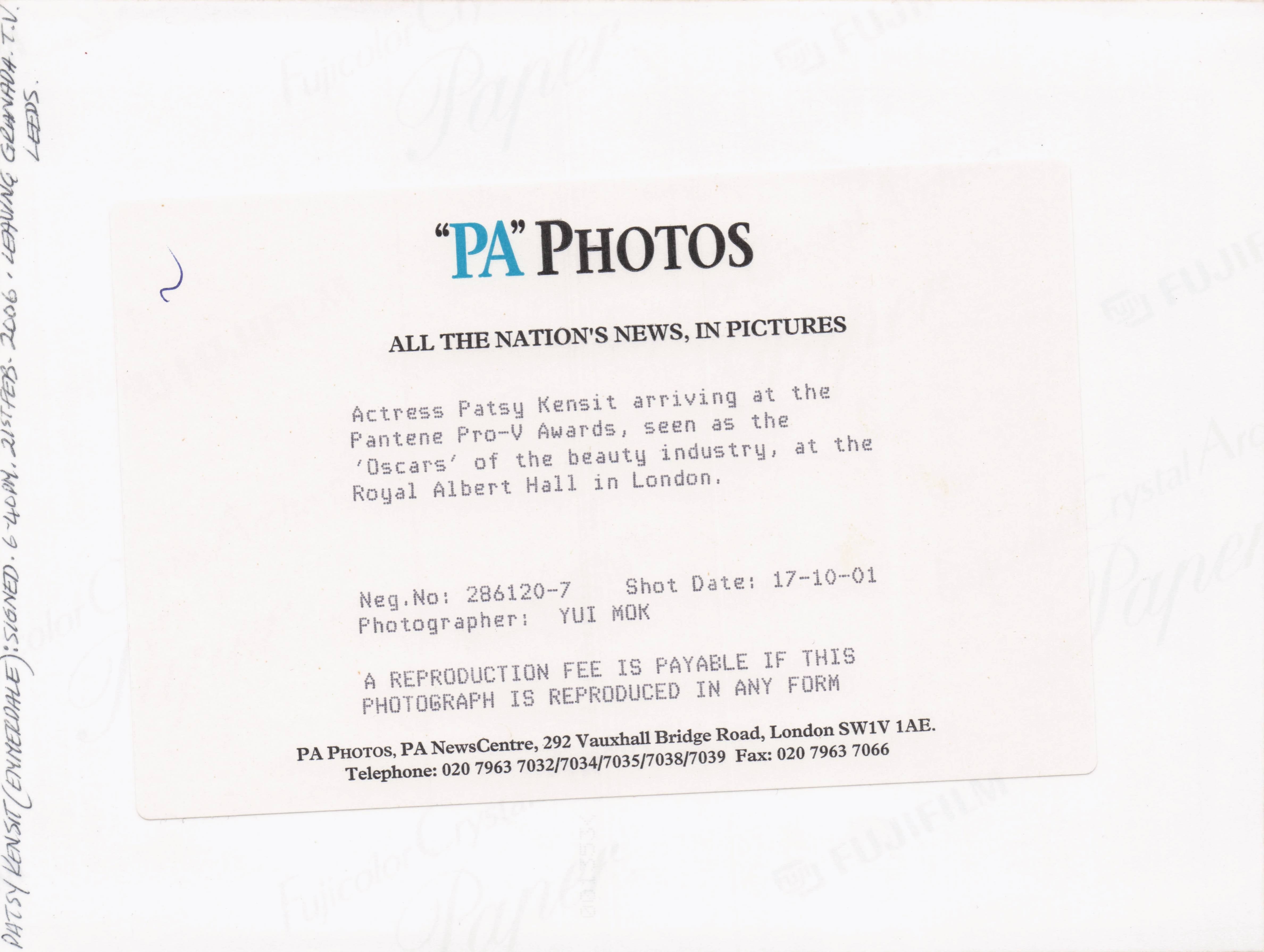 Patsy Kensit Pro-V Awards Large Hand Signed Press 8x6 Photo