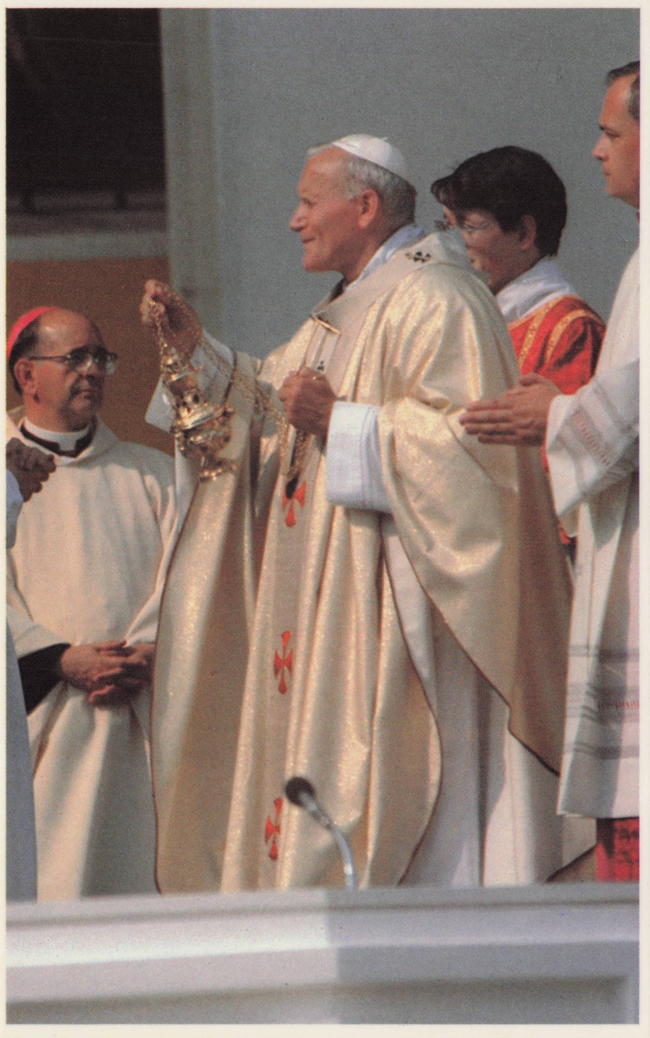 London Wembley Altar Censing Pope John Paul II 1982 UK Visit Postcard