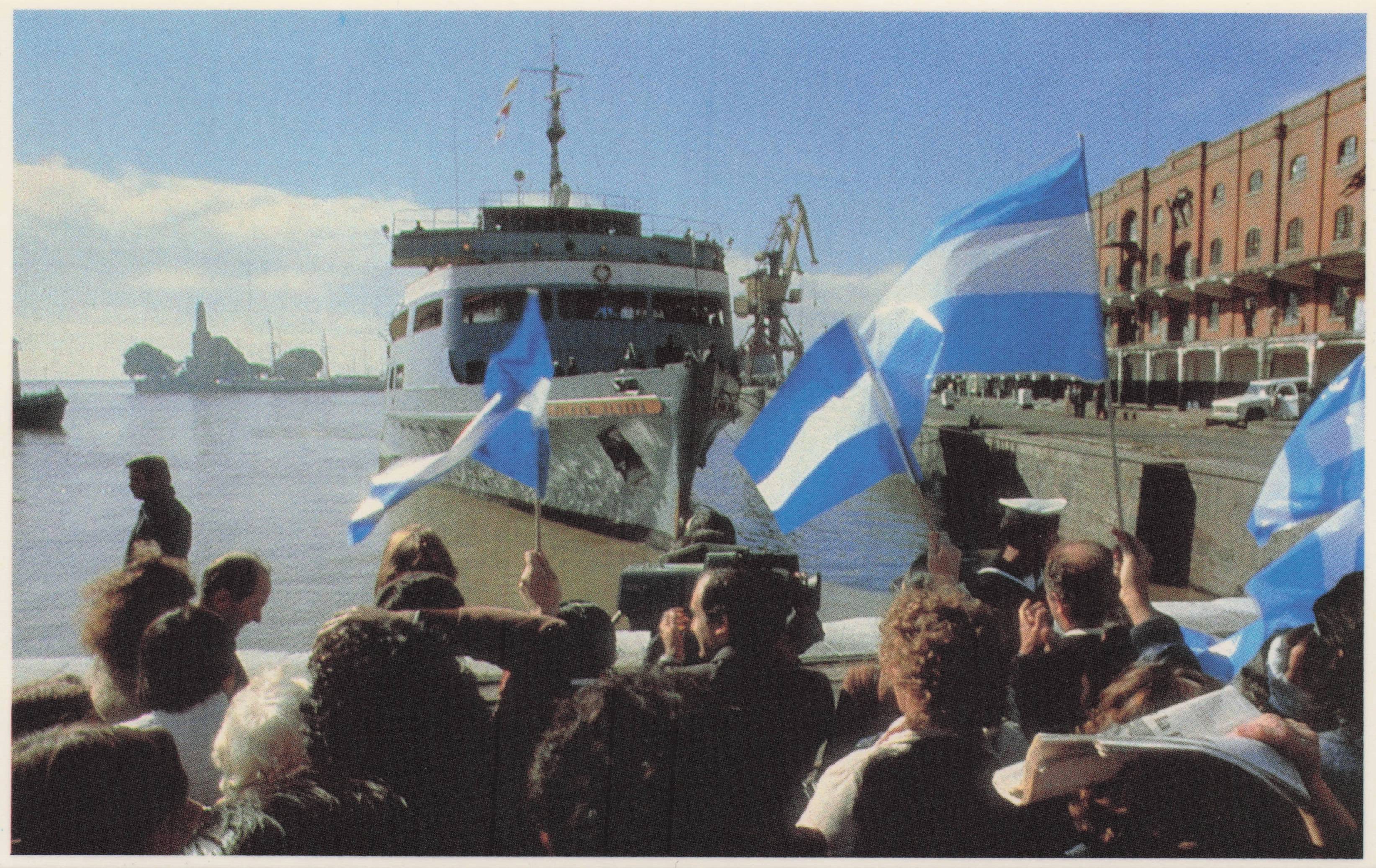 Falklands War Buenos Aires POW Prisoners Return Home Ship Military Postcard