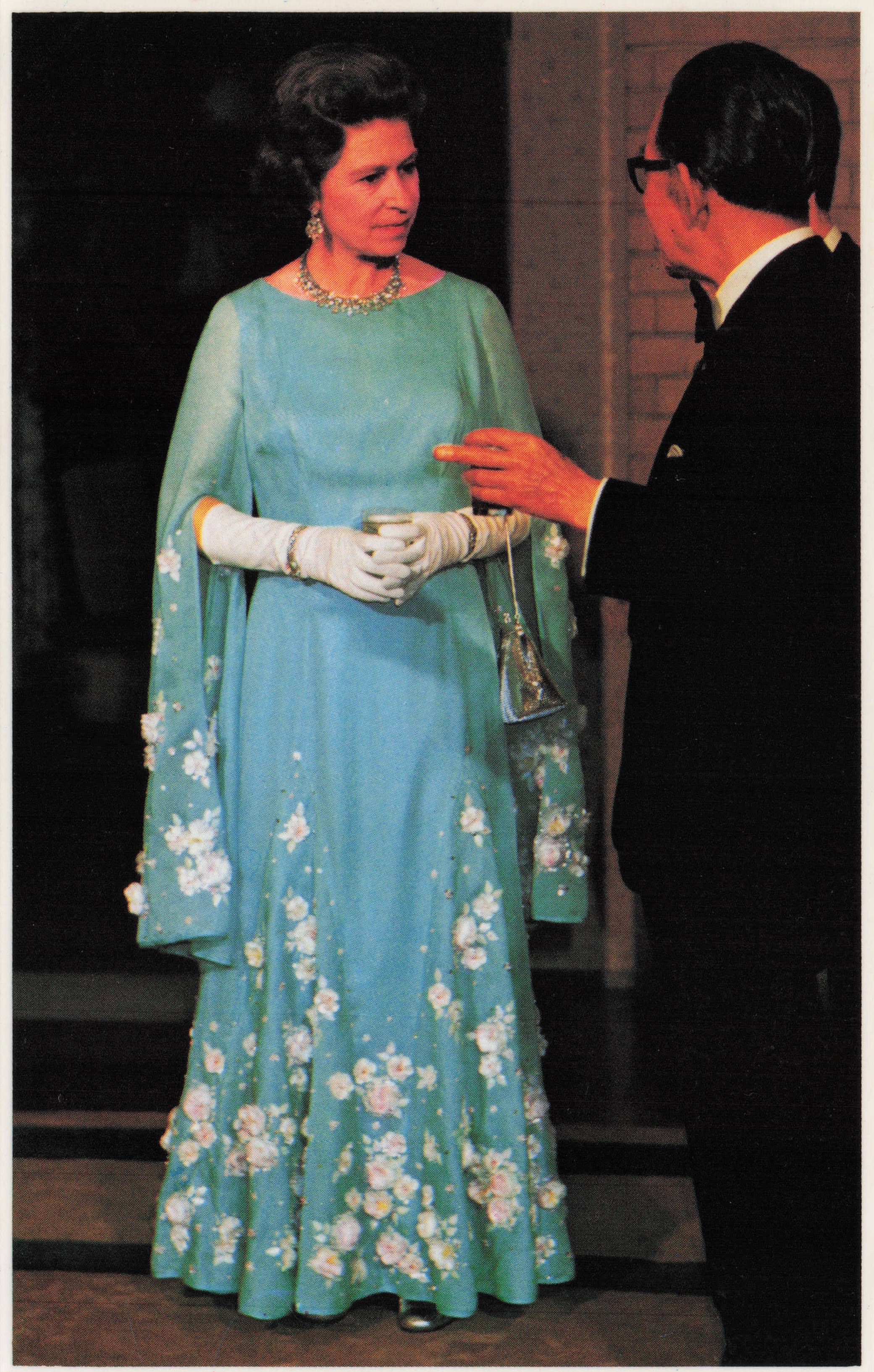 Queen Elizabeth II Japan Visit Tokyo State Tour 1975 Royal Photo Postcard