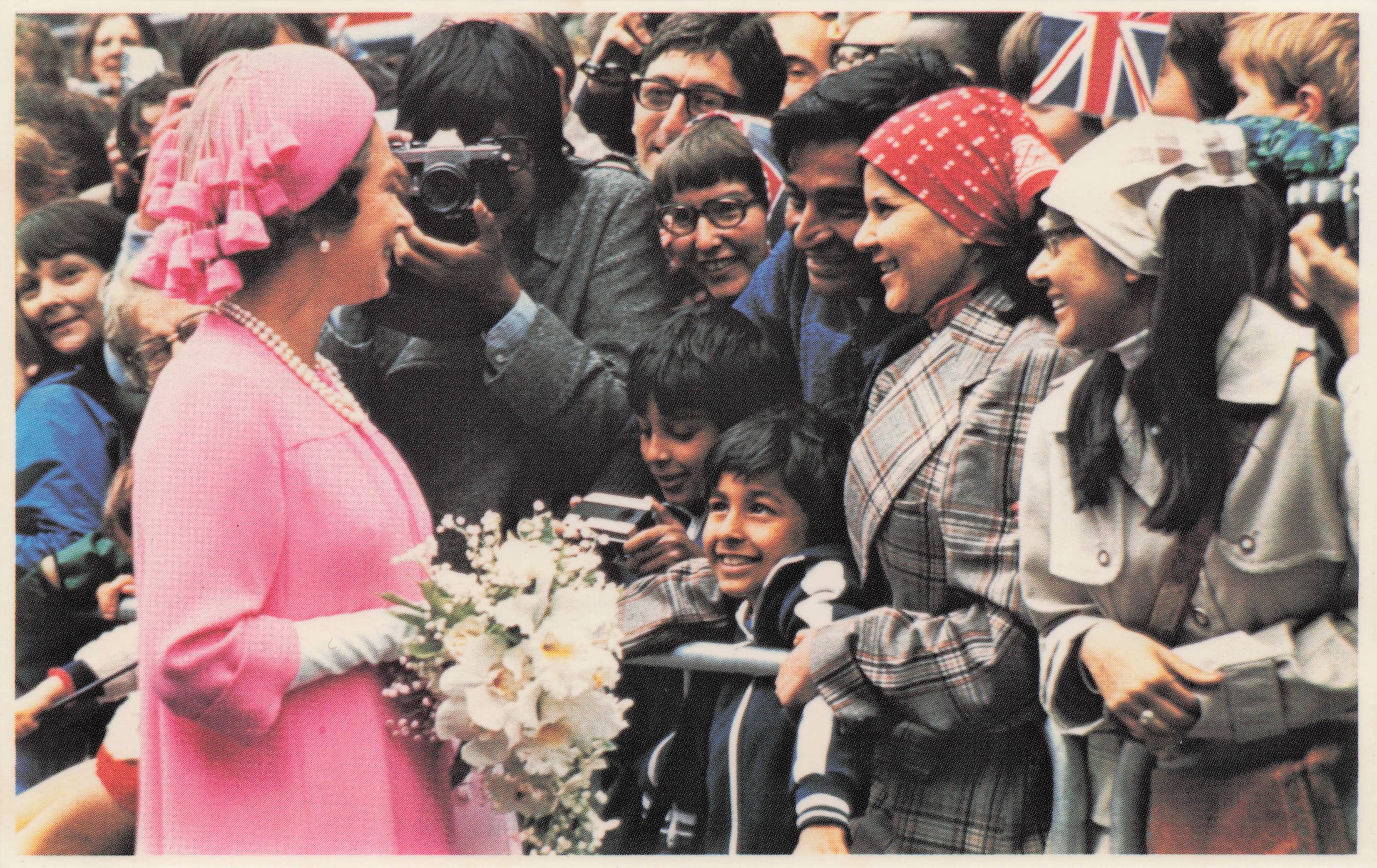 Queen Elizabeth II Jubilee Walkabout Street Crowd Greeting Royal Photo Postcard