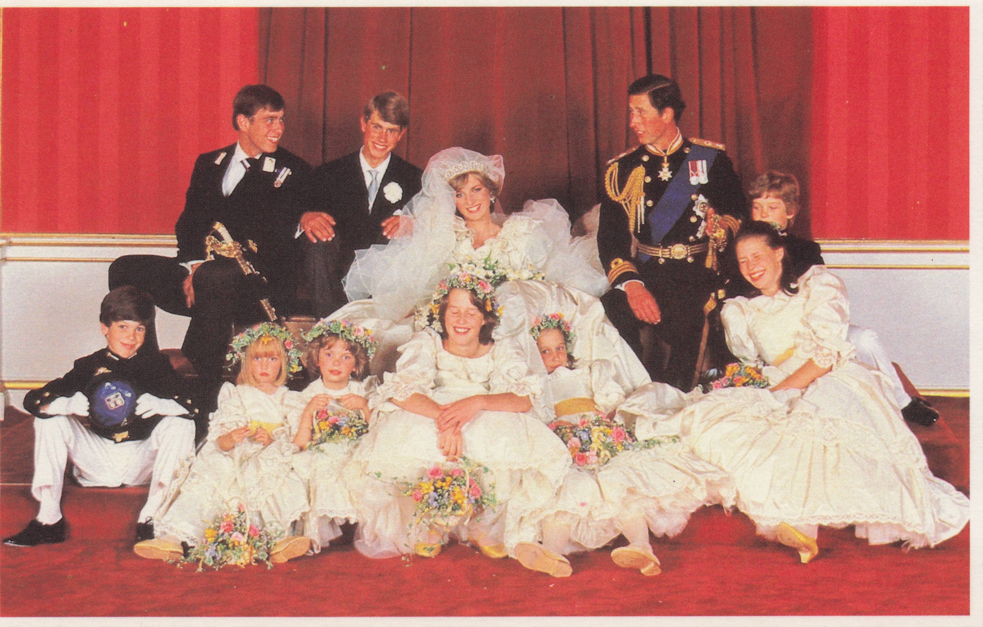 Royal Family Wedding 1981 Queen Elizabeth II Patrick Lichfield Portrait Postcard