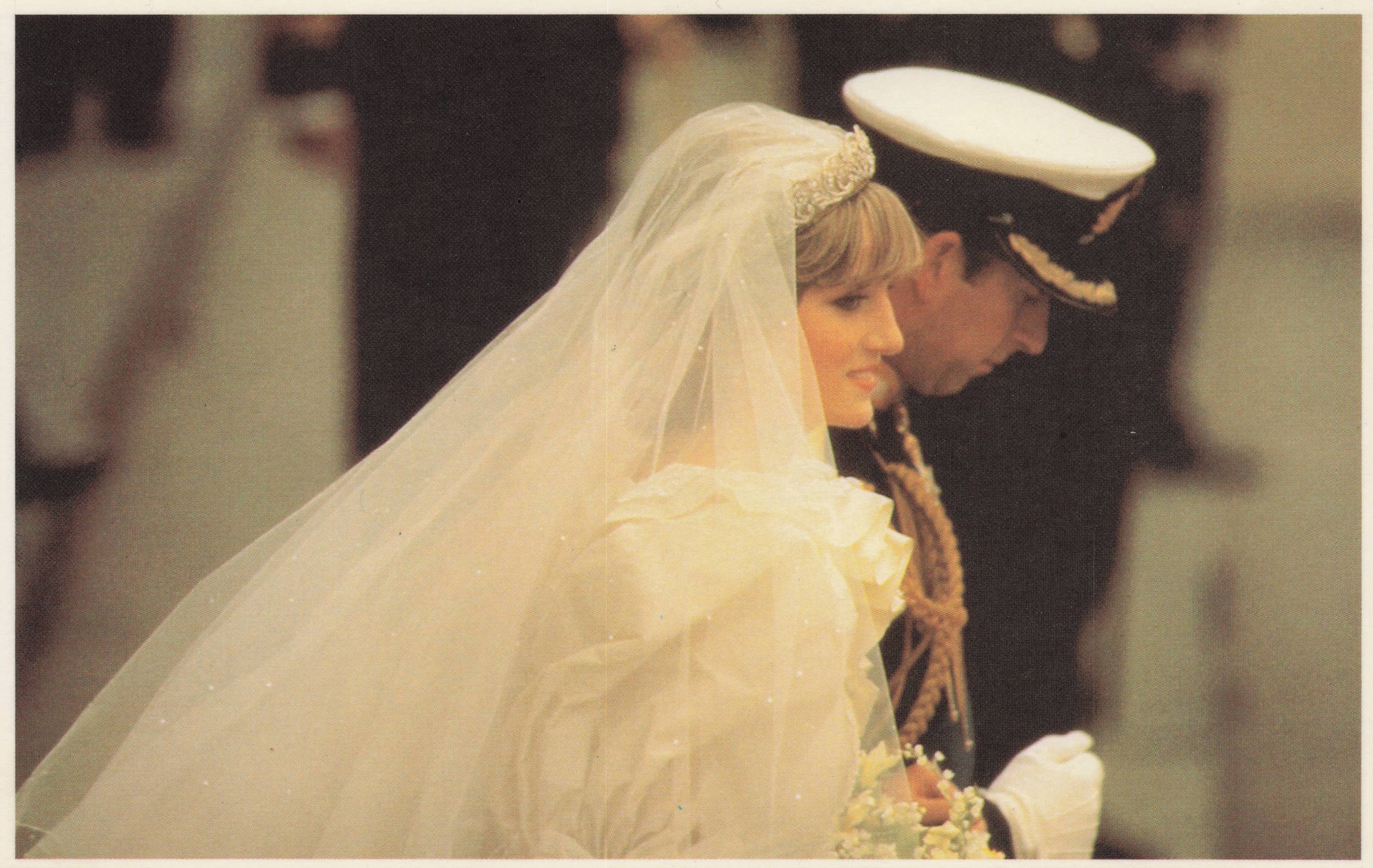 Prince Charles Princess Diana Royal Wedding Cathedral Departure 1981 Postcard