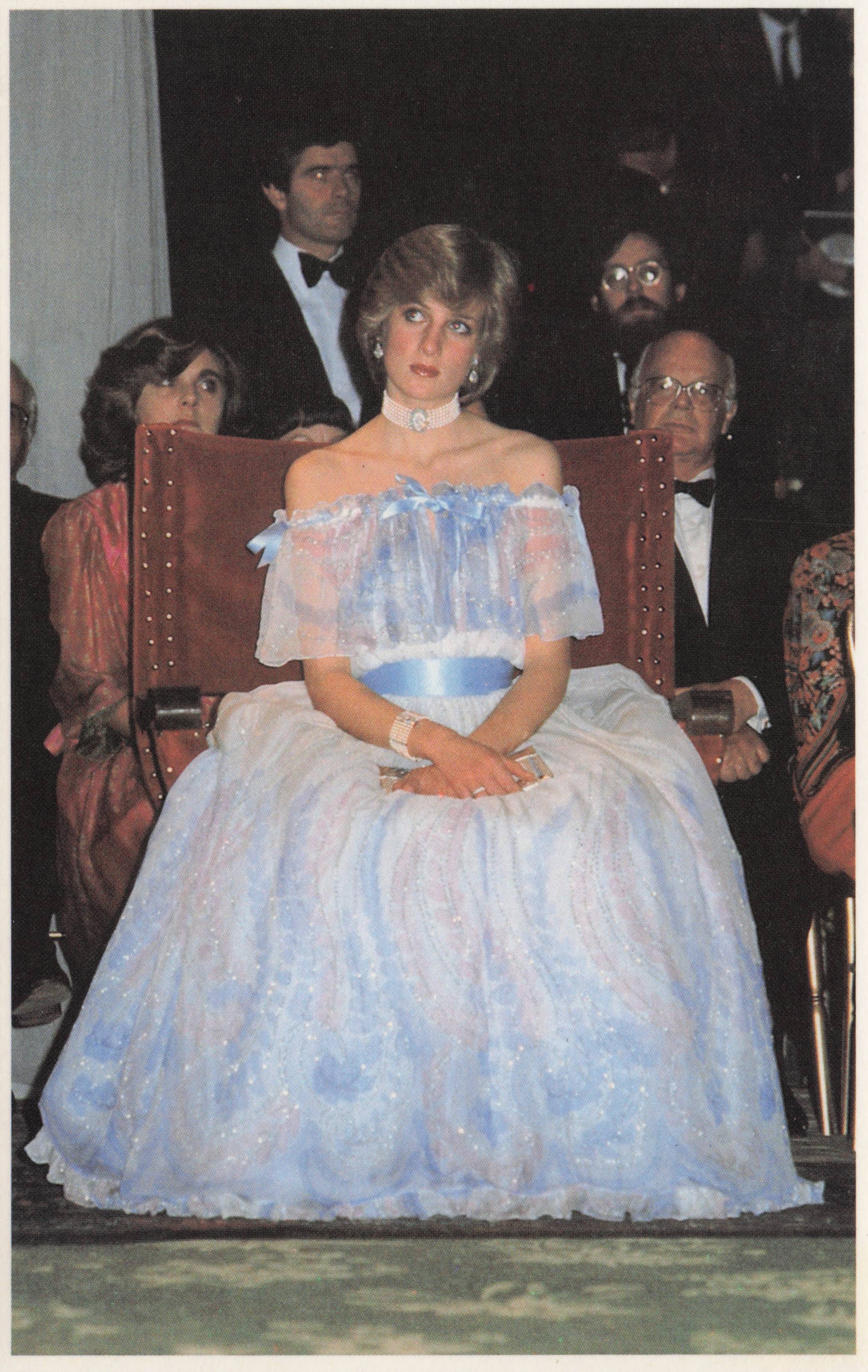 Prince Charles & Princess Diana Visit V&A Museum Gonzaga Exhibition Postcard