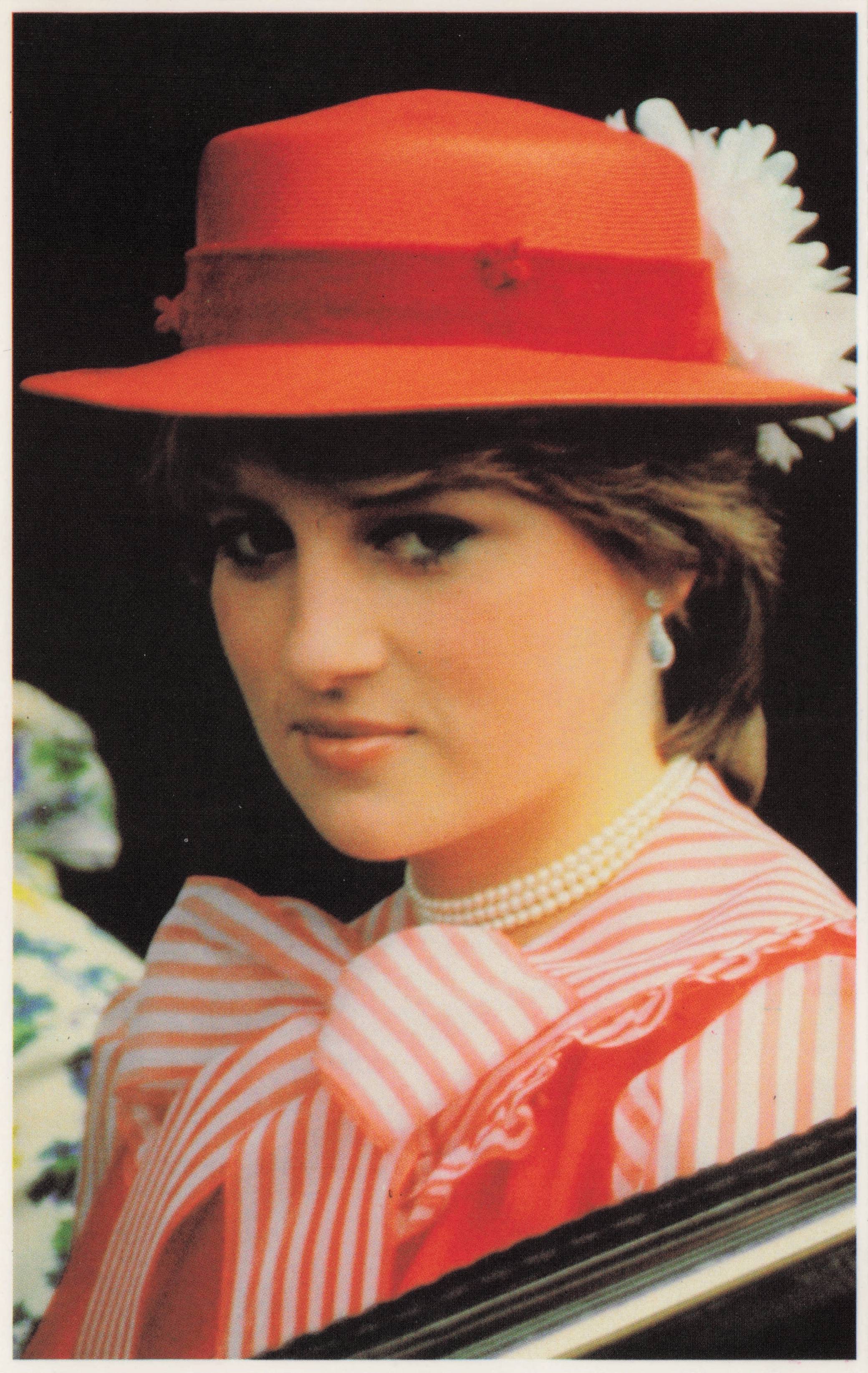 Princess Diana At Royal Ascot Races Horse Racing in 1981 Royal Wedding Postcard