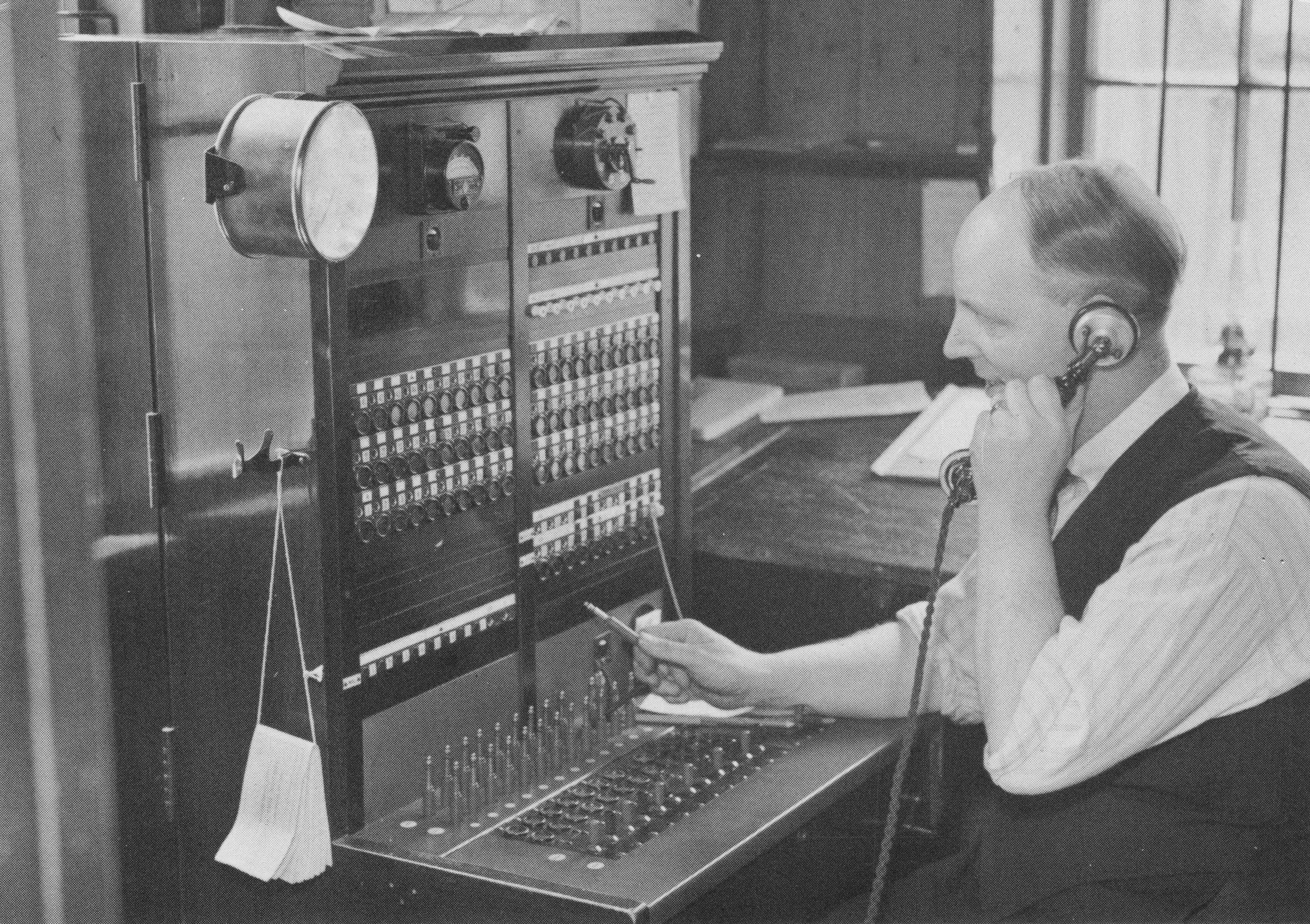 Kent Antique Rural Village Phone Exchange Operator British Telecom Postcard