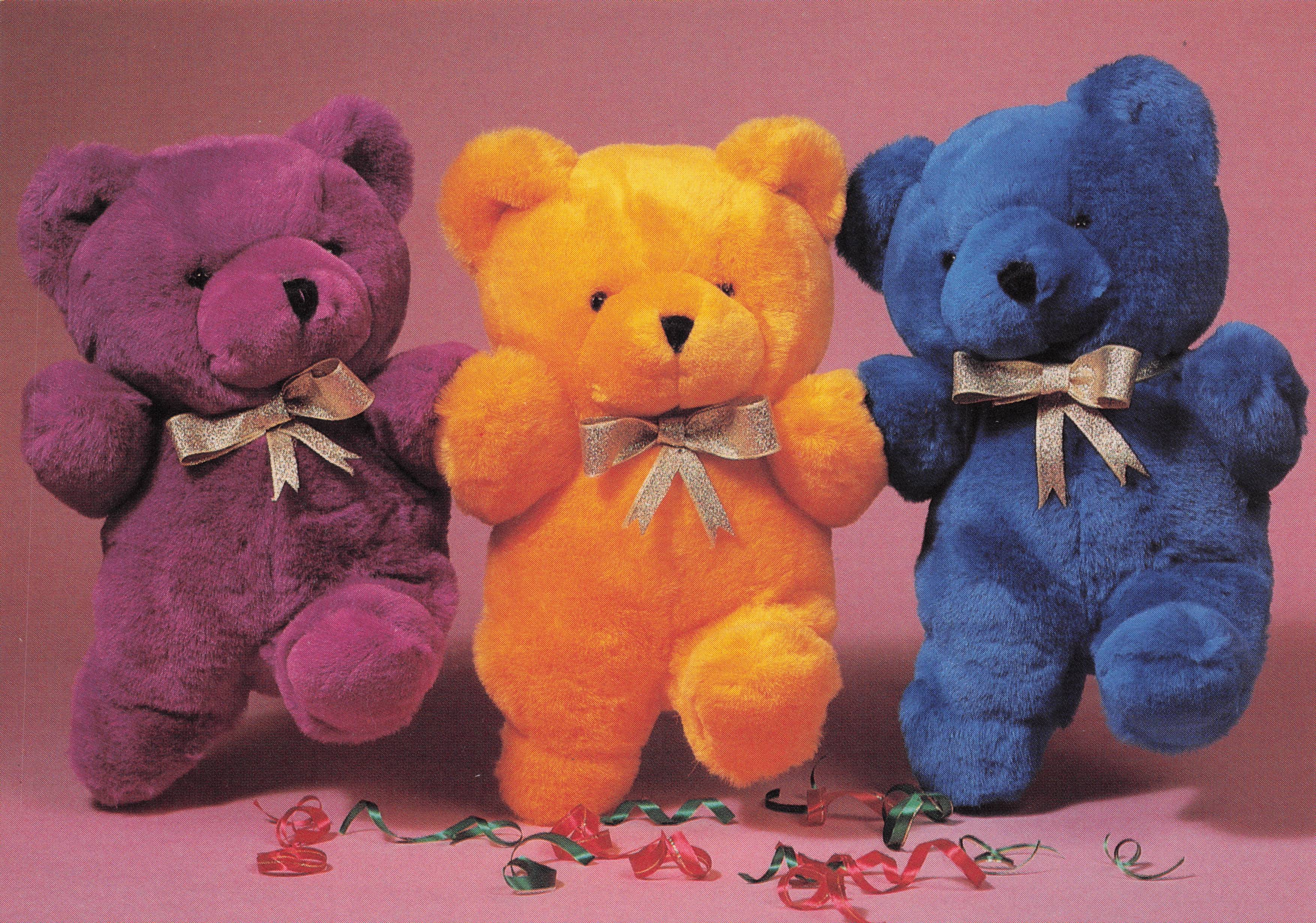 Dancing Teddy Bears Blue Purple & Yellow Multicoloured Toy Teddies Postcard