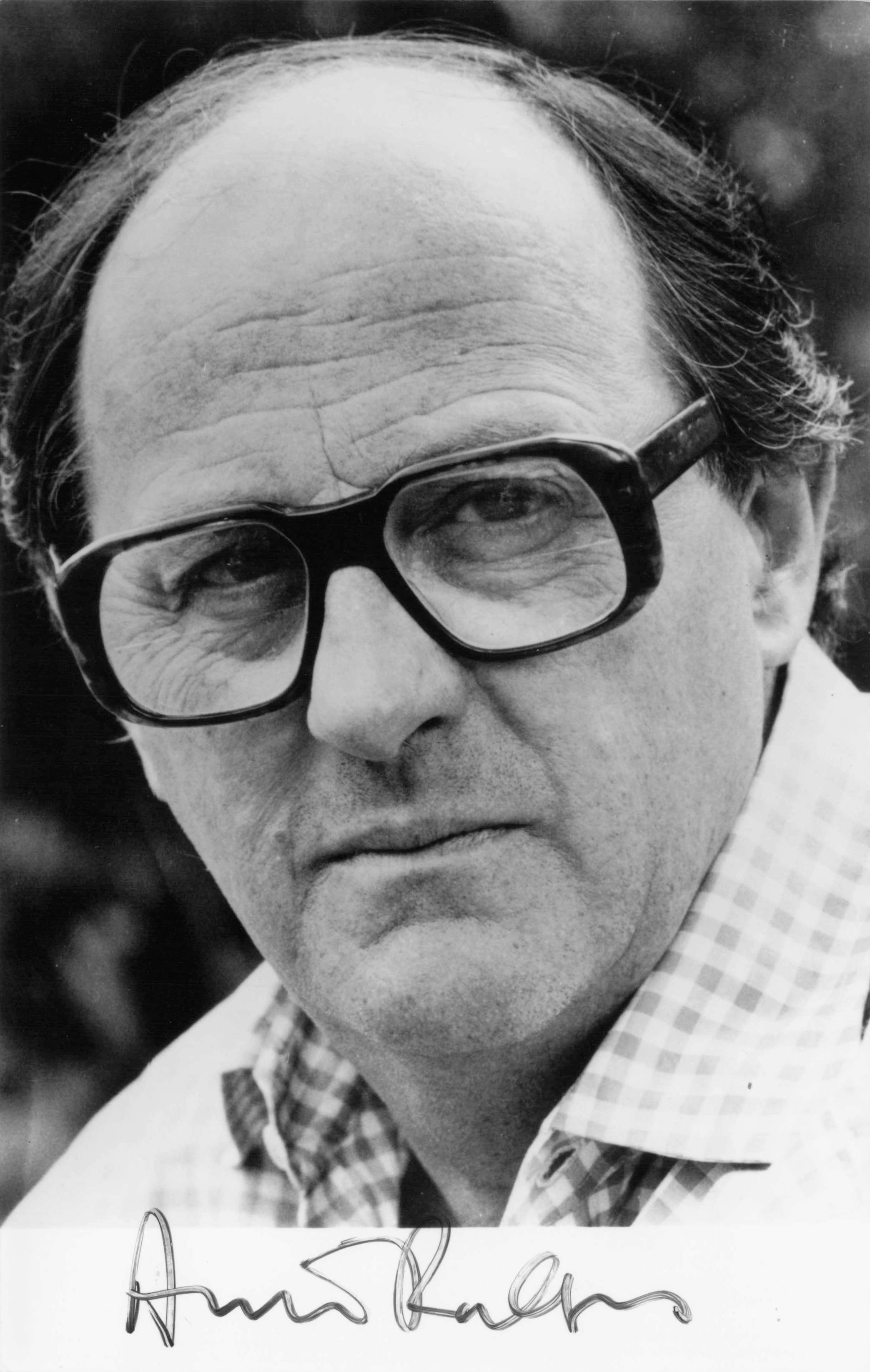 Anton Rodgers Day Of The Jackal Fourth Protocol Vintage Hand Signed Photo