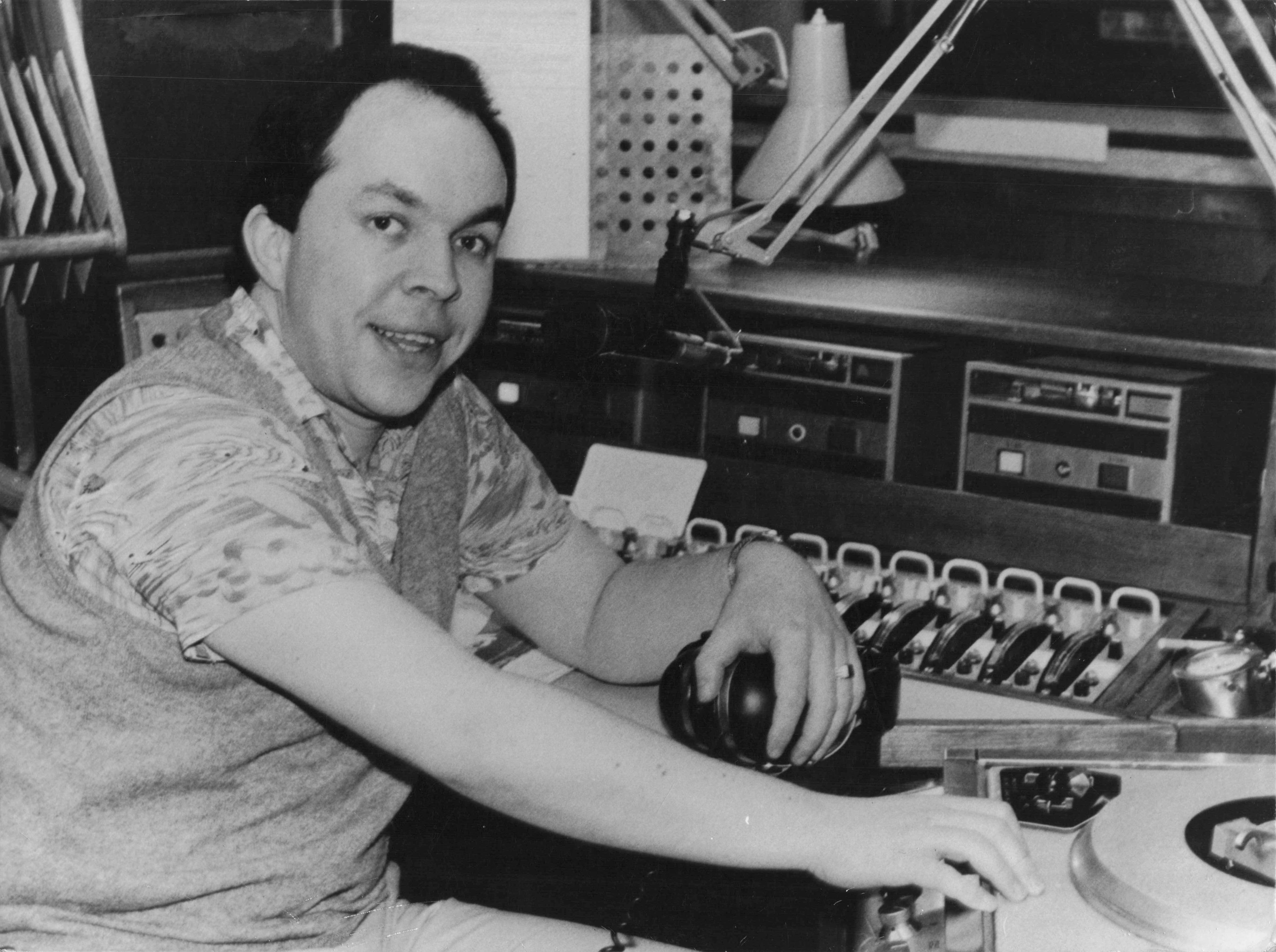 Andy Peebles Vintage BBC Television Radio DJ Mixing Desk Press Photo