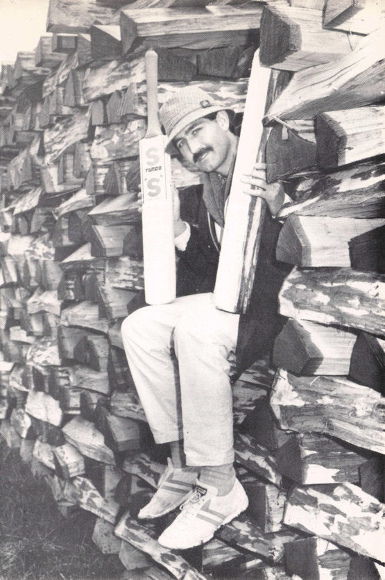 Graham Gooch at Aldermaston Cricket Bat Old Farm Real Photo Postcard