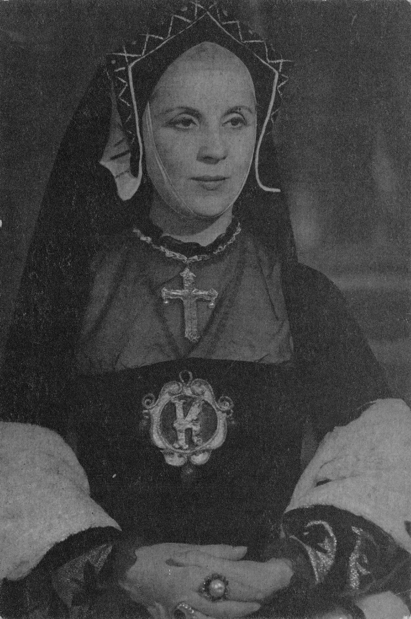 Diana Wynyard As Queen Katherine Stratford Shakespeare Old Theatre Postcard