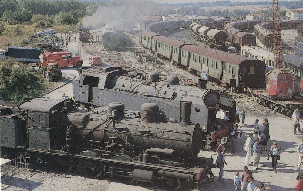 Ajecta 27 Longueville Rimaucourt Train Gare French Railway Postcard