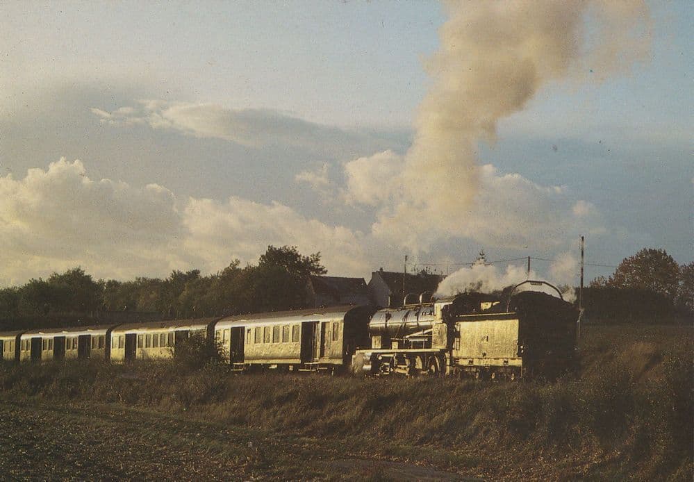 Ajecta No 28 Montereau Train at Longueville French Postcard