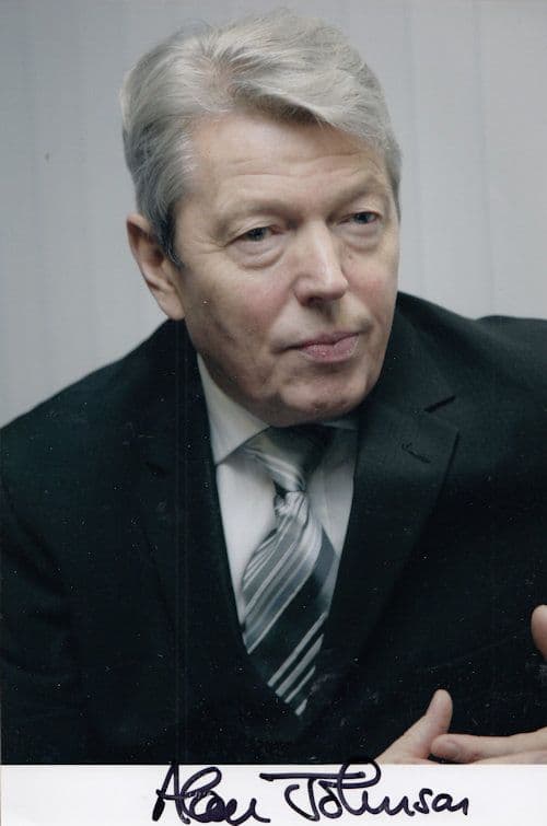 Alan Johnson Labour MP Hand Signed Photo