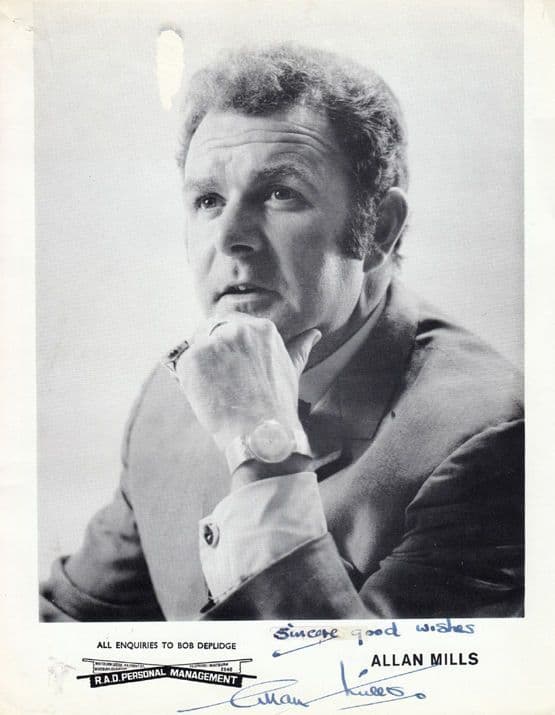 Alan Mills Malta Comedian Giant Hand Signed Management Portrait Photo & Letter