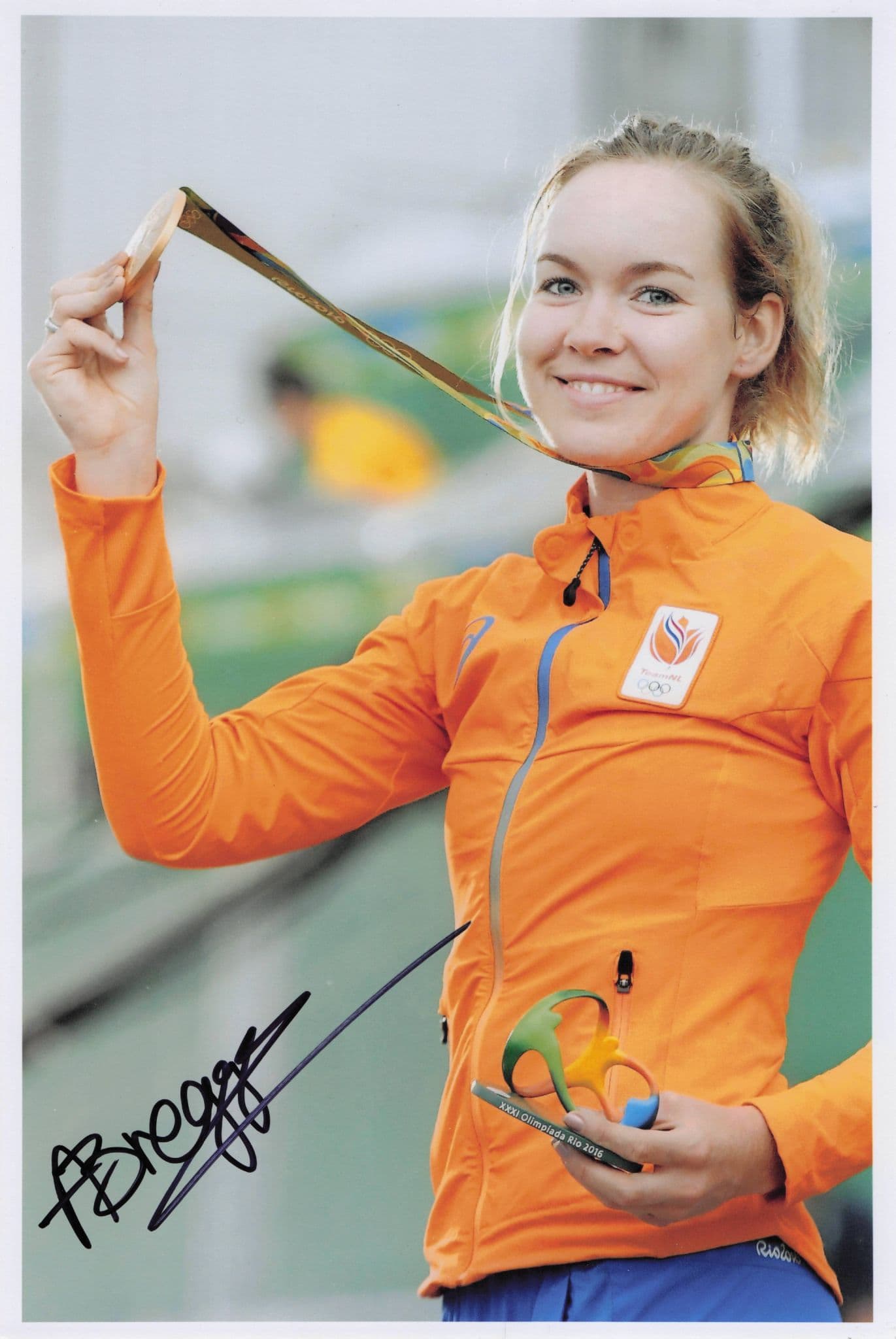 Anna Van Der Breggan Cyclist 2016 Olympics Gold Medal 12x8 Hand Signed Photo