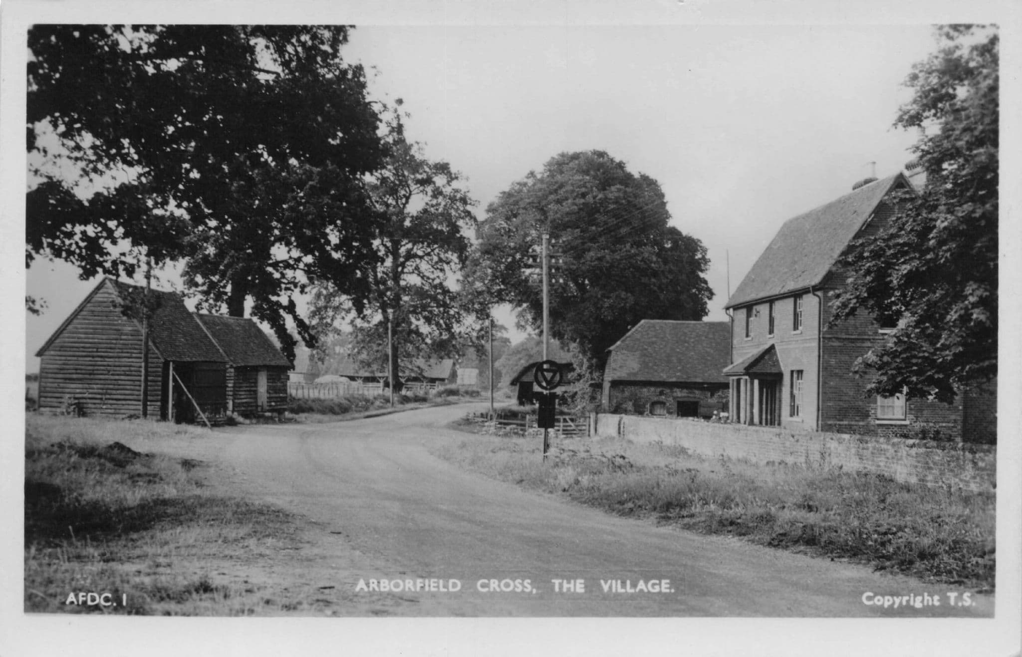 Arborfield Cross Reading Berkshire Farm Buildings Real Photo Postcard