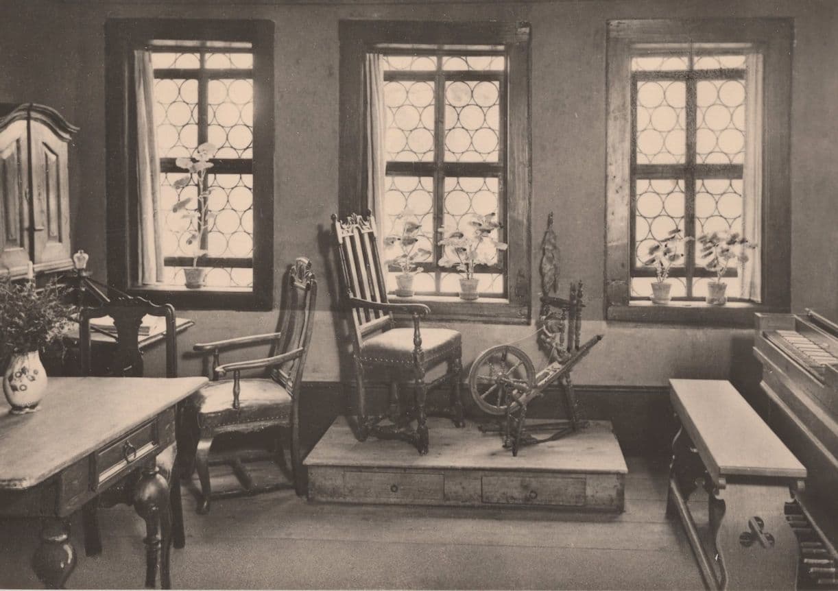 Backhaus Eisenach German Sewing Wheel Wohnzimmer Postcard