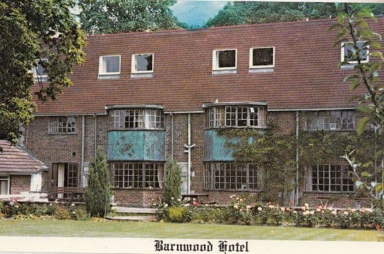 Barnwood Hotel Crawley Postcard