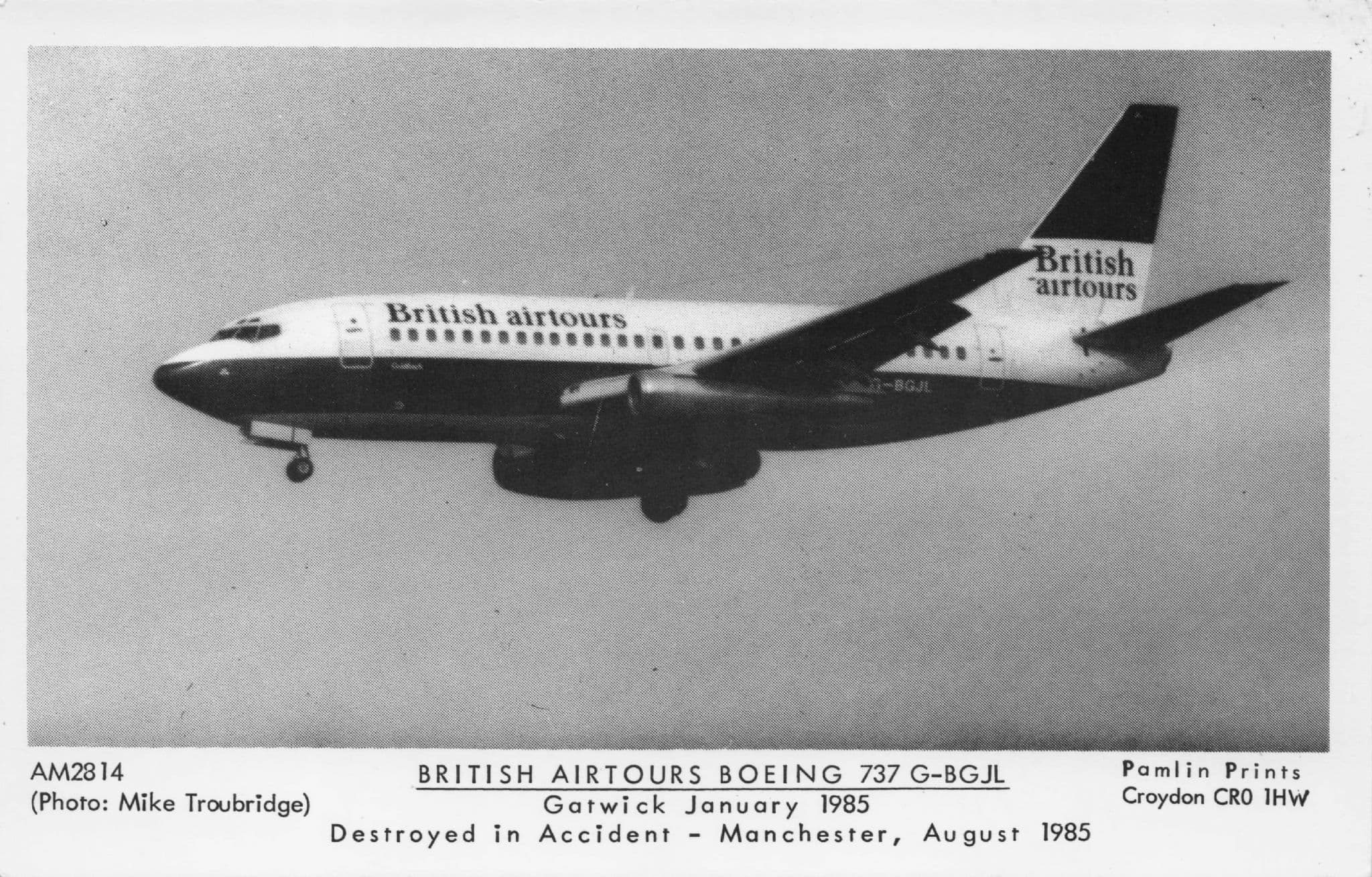 Boeing Airtours 737 Gatwick To London Aircraft Photo Postcard