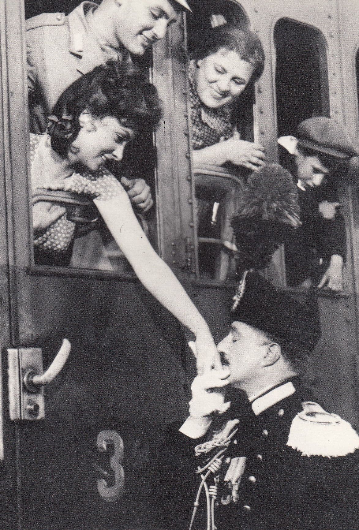 Bread Love & Jealousy Gina Lollobrigida Military Italian Film Postcard