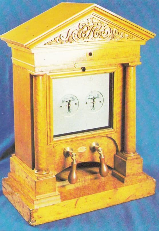 Buckingham Palace Needle Cottage Telephone British Telecom Showcase Postcard