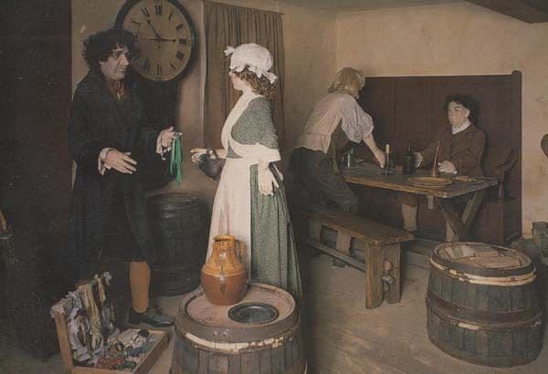 Bucklers Hard Hampshire Pub New Inn Tinker Waxwork Medieval Wax Exhibit Postcard