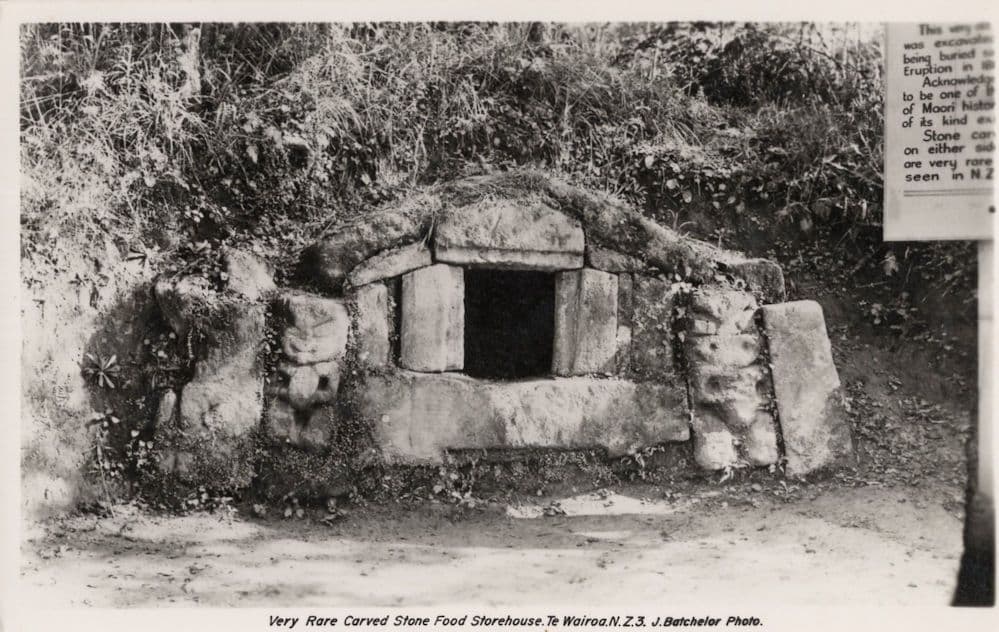 Carved Stone Food Storehouse Wairoa New Zealand Old PB Postcard