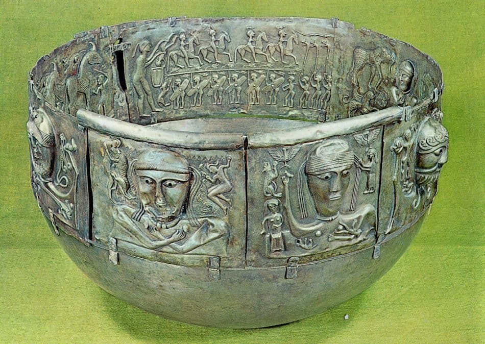 Celtic Silver Cauldron 200AD Prehistoric Sculpture Postcard