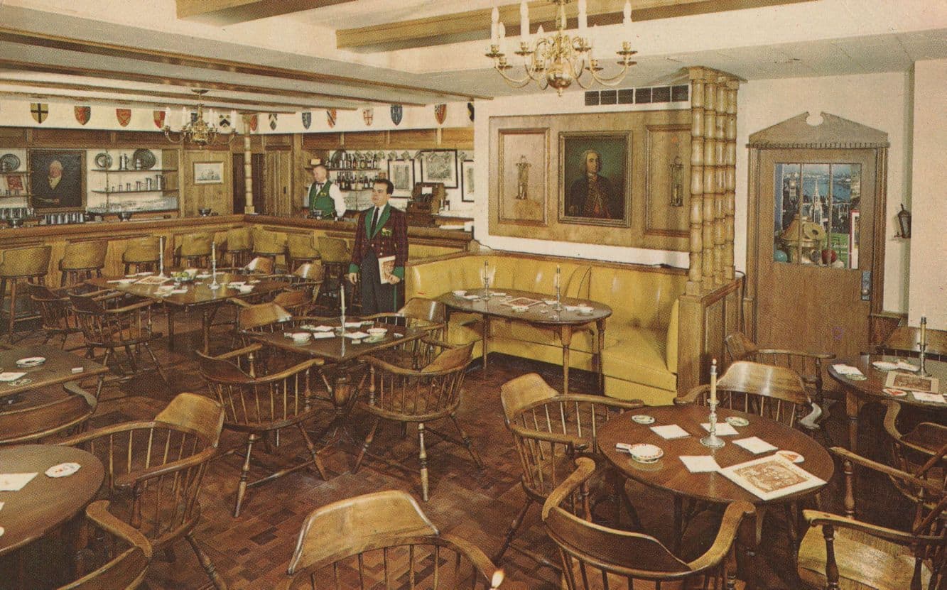 Chicago Hotel Knickerbocker Walton Old Lime House Postcard