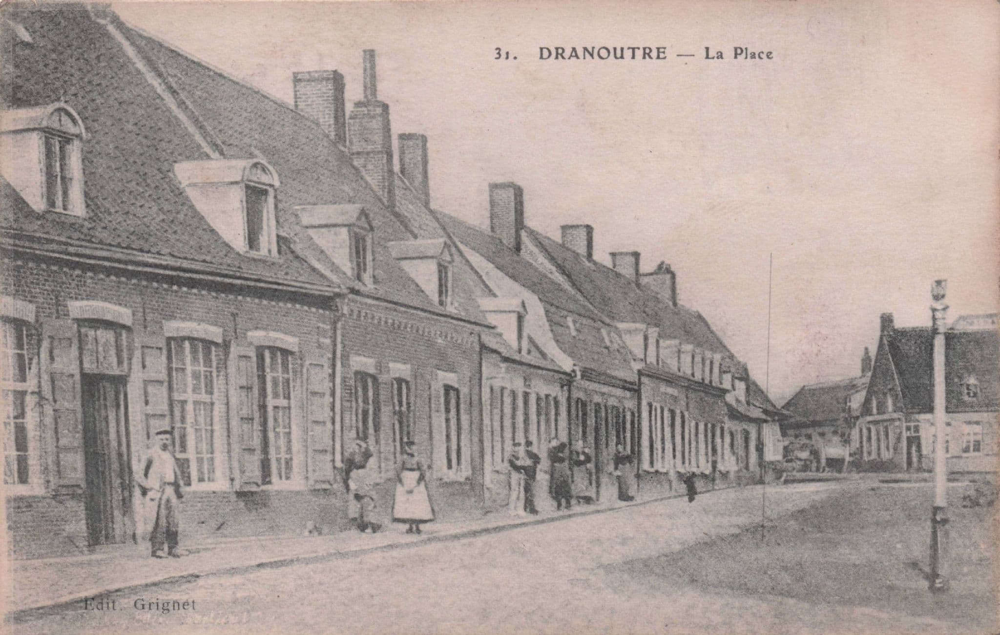 Children at Dranoutre La Place French Antique Postcard