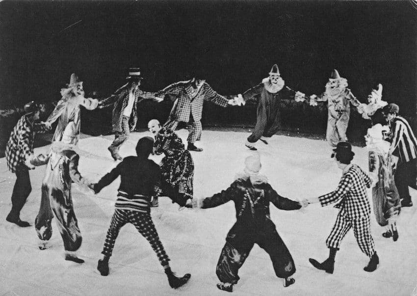 Cirque Medrano Alex The Clown in 1953 French Circus Postcard