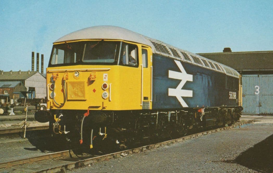 Class 56 no 56098 Train at Doncaster Station in 1981 Postcard