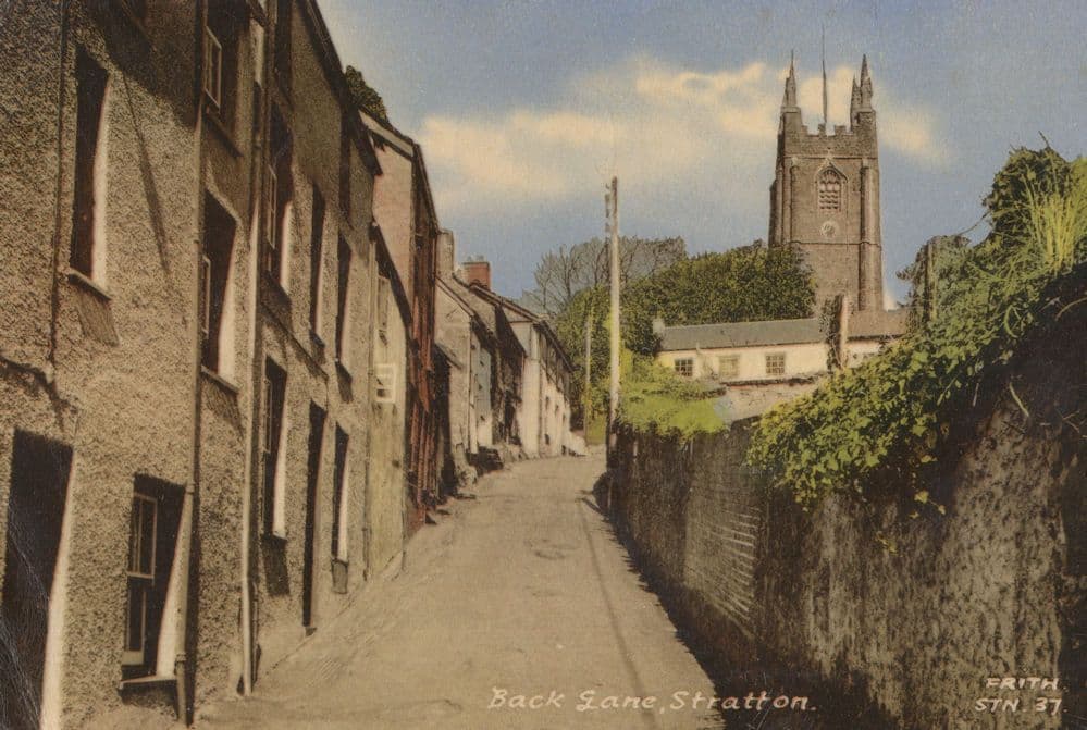 Cottages at Back Lane Stratton Gloucestershire Postcard