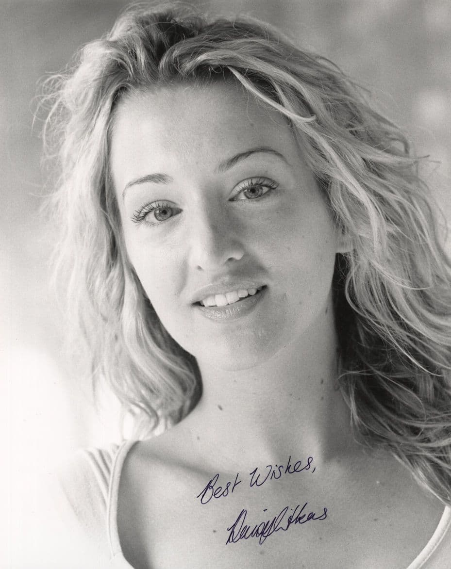 Daisy Aitkens of Fear Stress & Anger Dune Eastenders 10x8 Hand Signed Photo