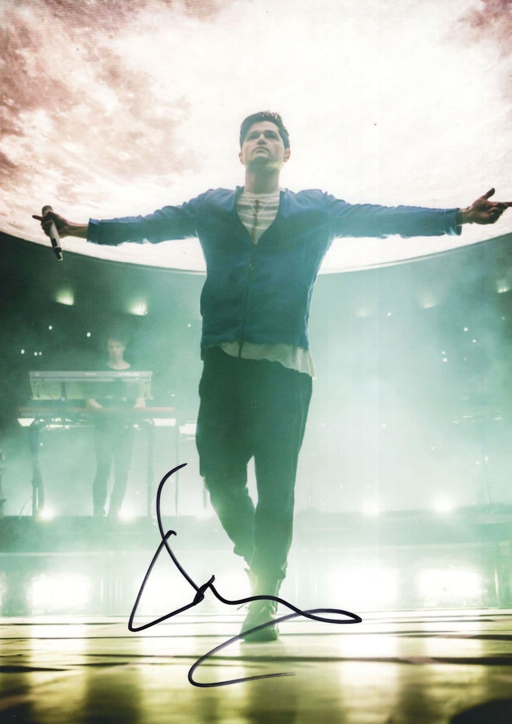 Danny O'Donoghue Stunning Giant 12x8 Hand Signed Photo