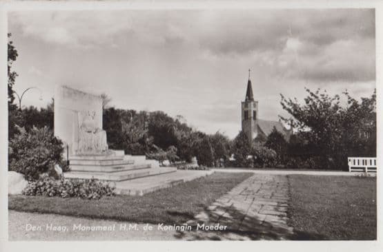 Den Haag Monument De Koningin Moeder Real Photo Queen Emma Old German Postcard