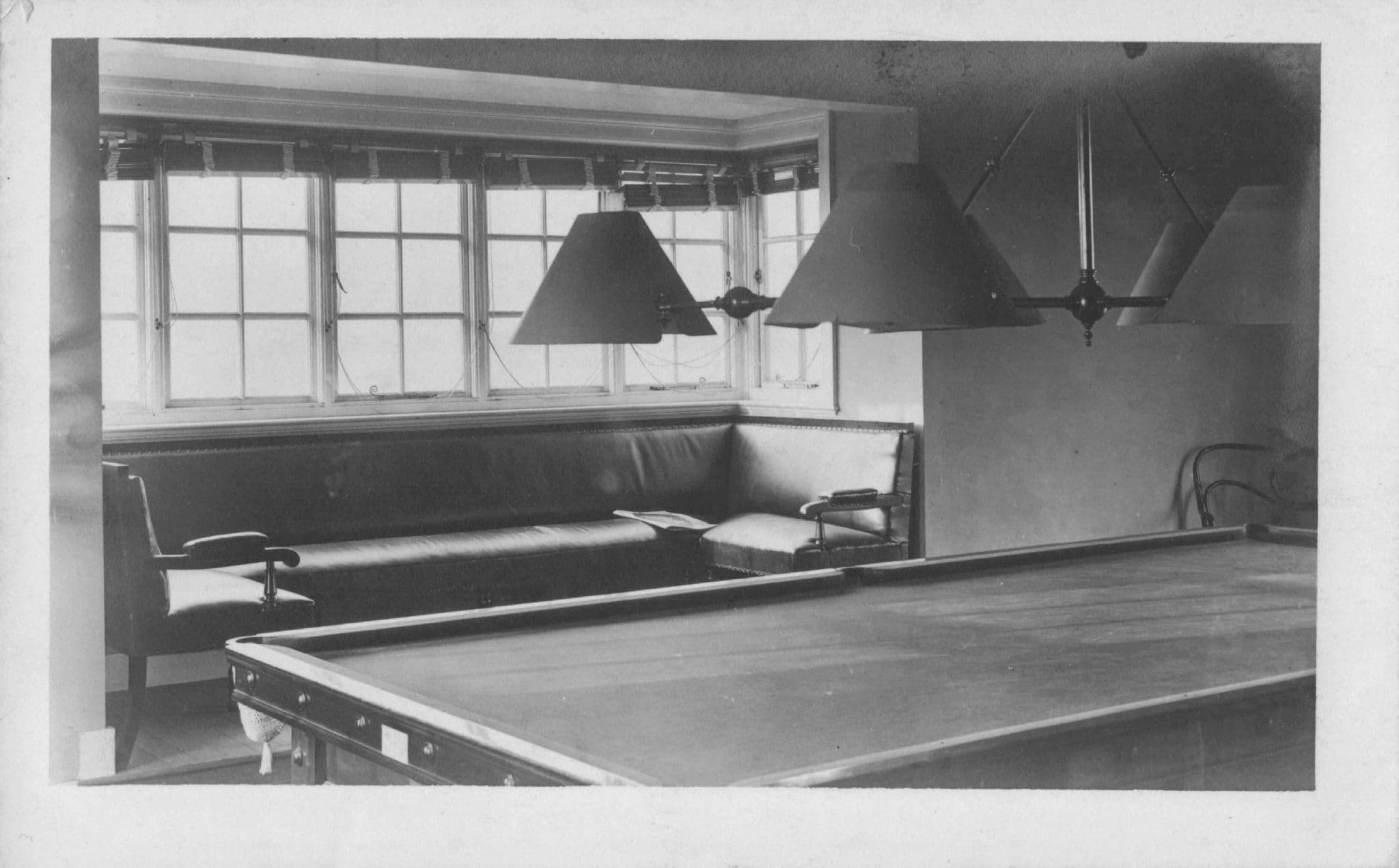 Deserted Billiards Table in Very Bright Pub Magazine Old Postcard