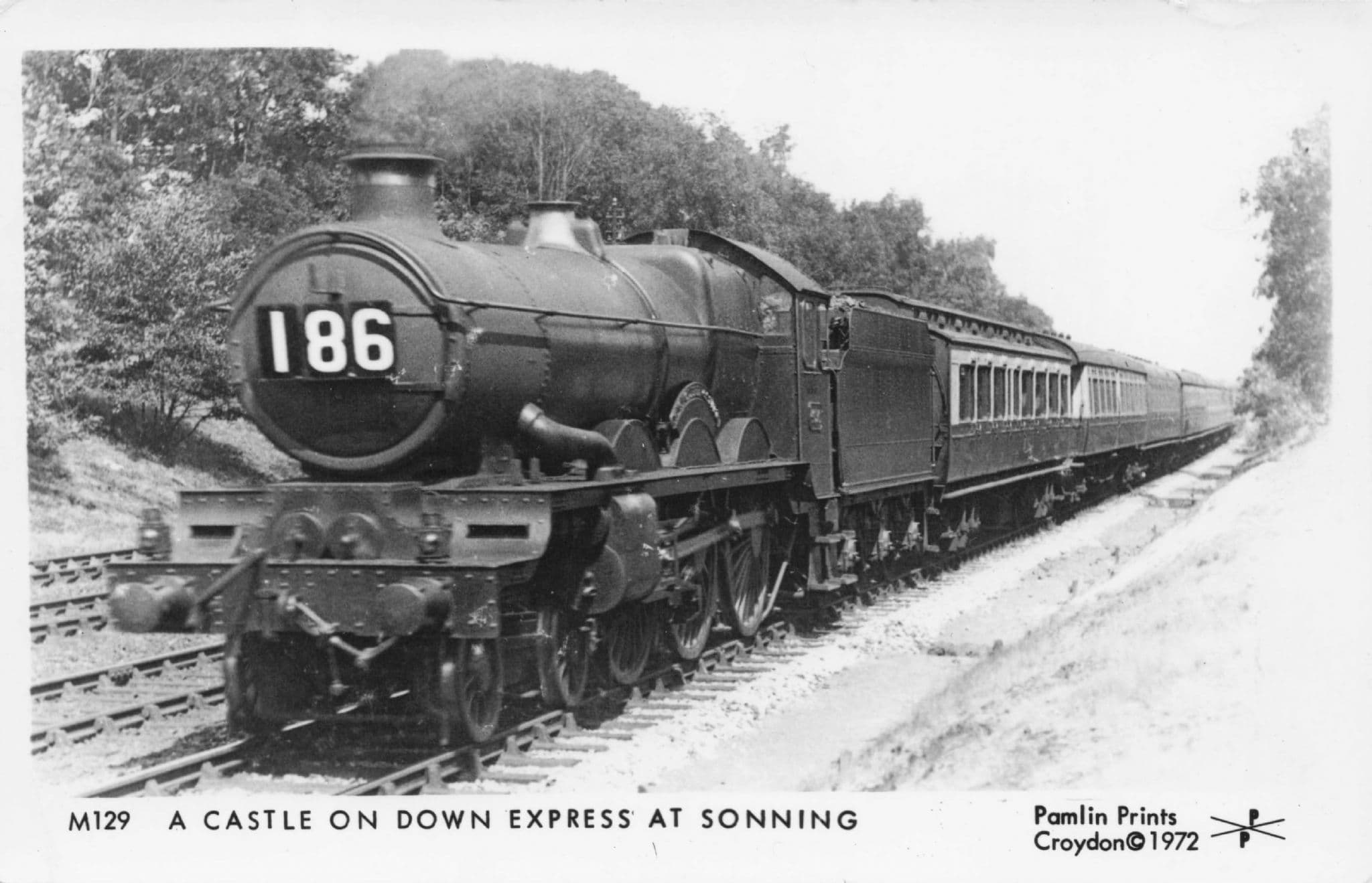 Down Express 186 Castle Train at Sonning Pamlin Prints Railway RPC Postcard