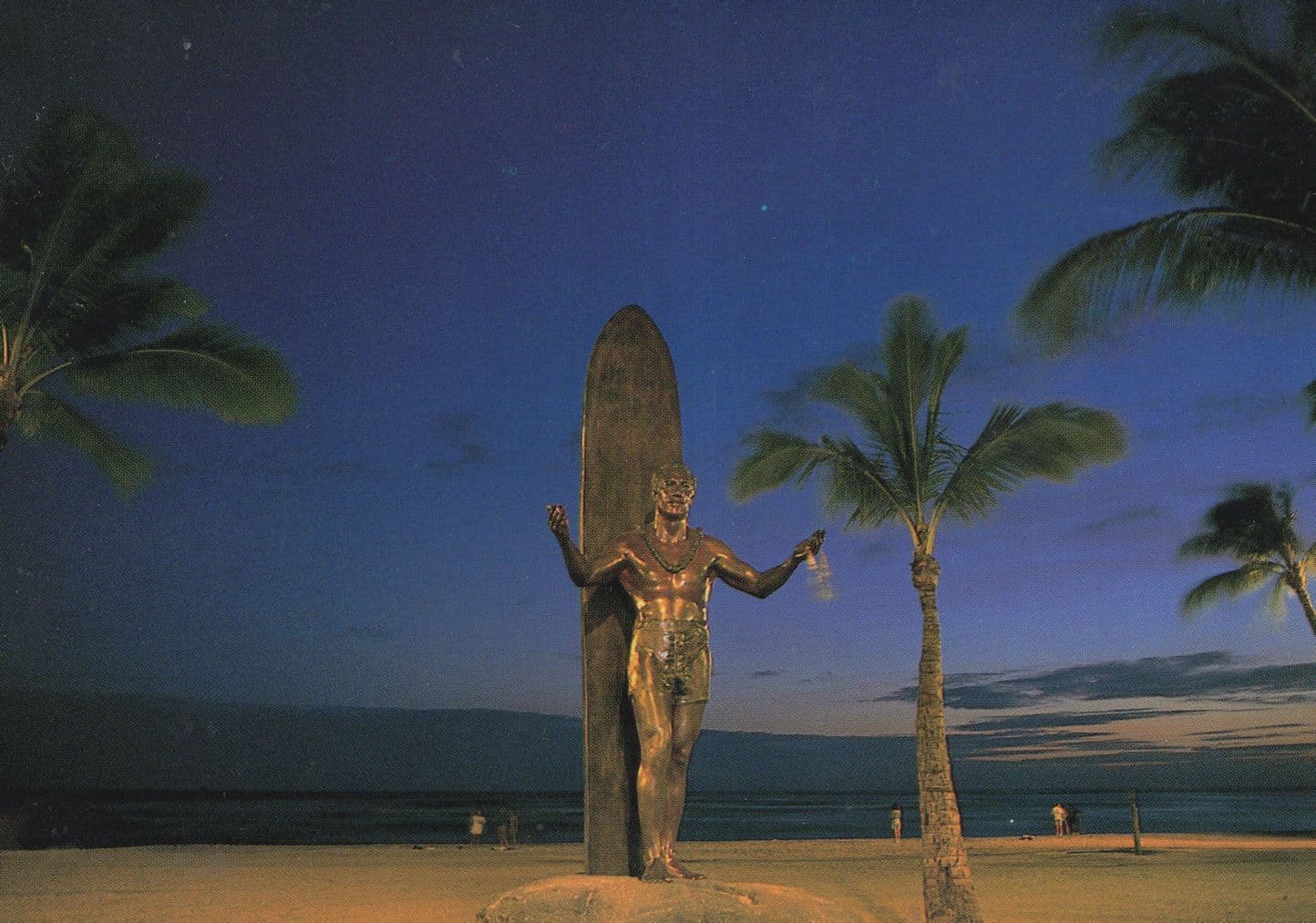 Duke Kahanamoku Statue Waikiki Beach Surfing Legend USA Postcard