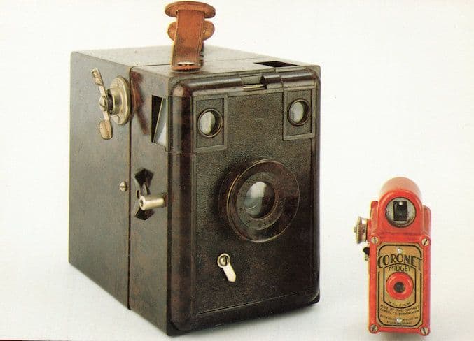 Dutch Camera Merit Box Coronet Midget Photography Amsterdan Postcard